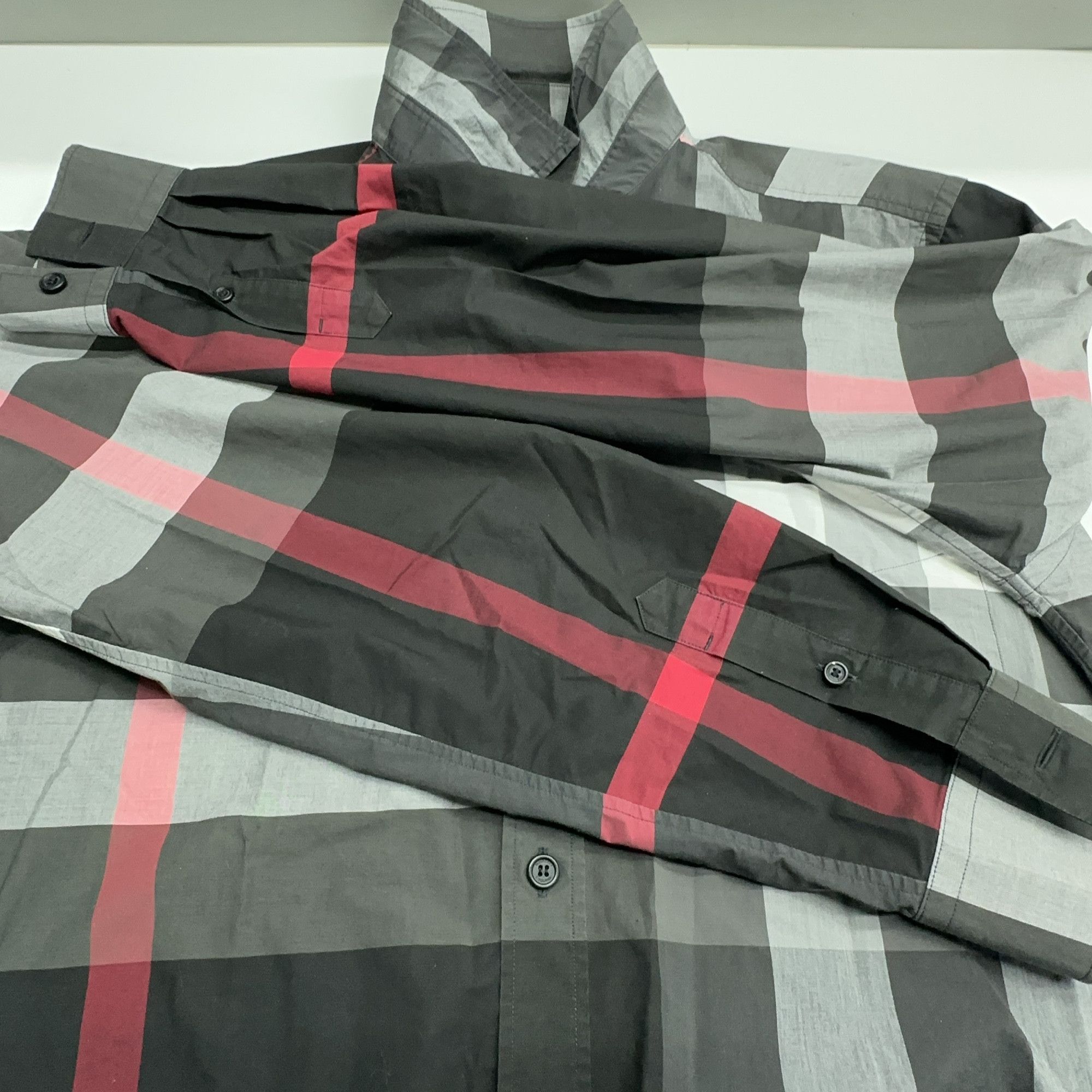Burberry Burberry Charcoal Check Long Sleeve Shirt Size L Size US L / EU 52-54 / 3 - 10 Thumbnail