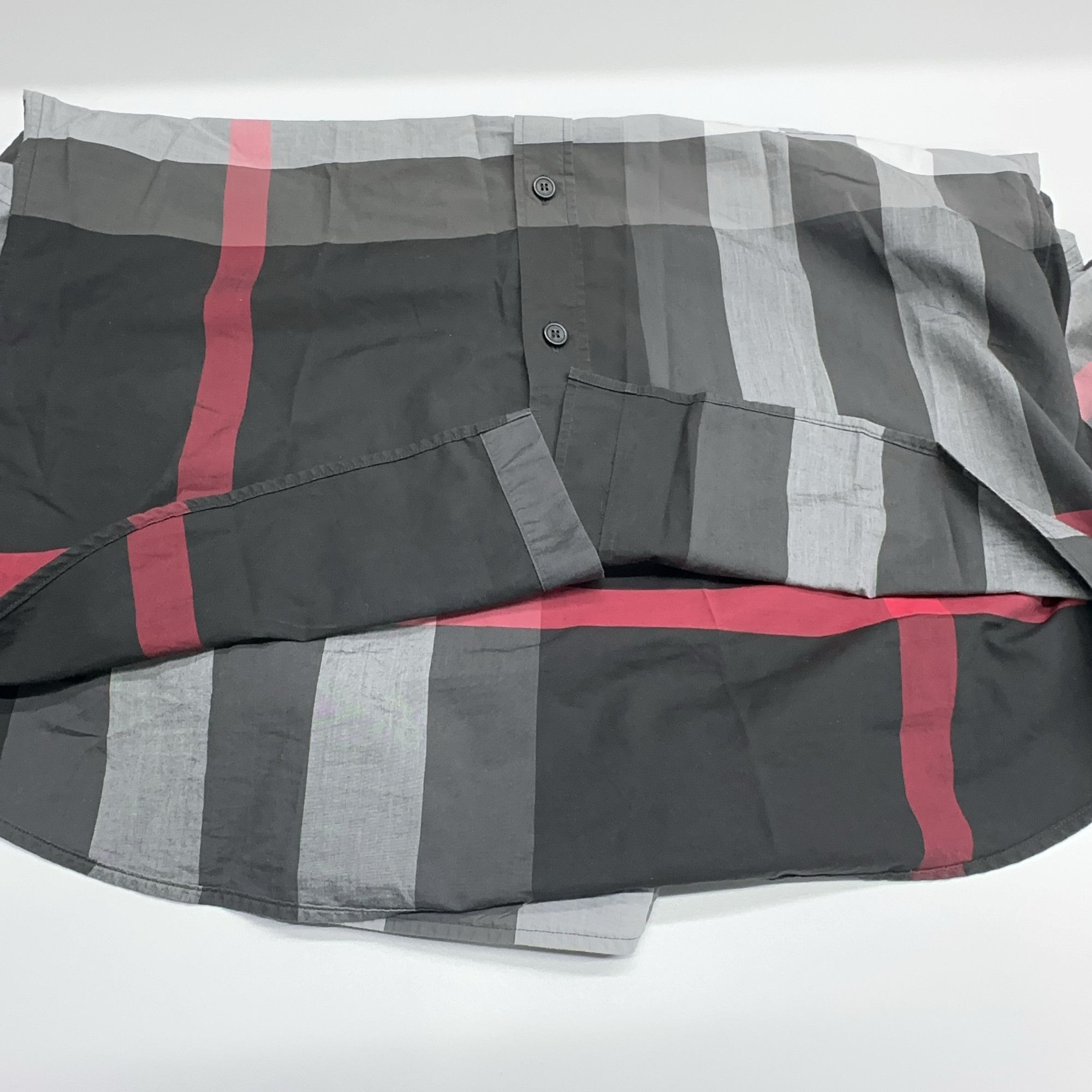 Burberry Burberry Charcoal Check Long Sleeve Shirt Size L Size US L / EU 52-54 / 3 - 8 Thumbnail