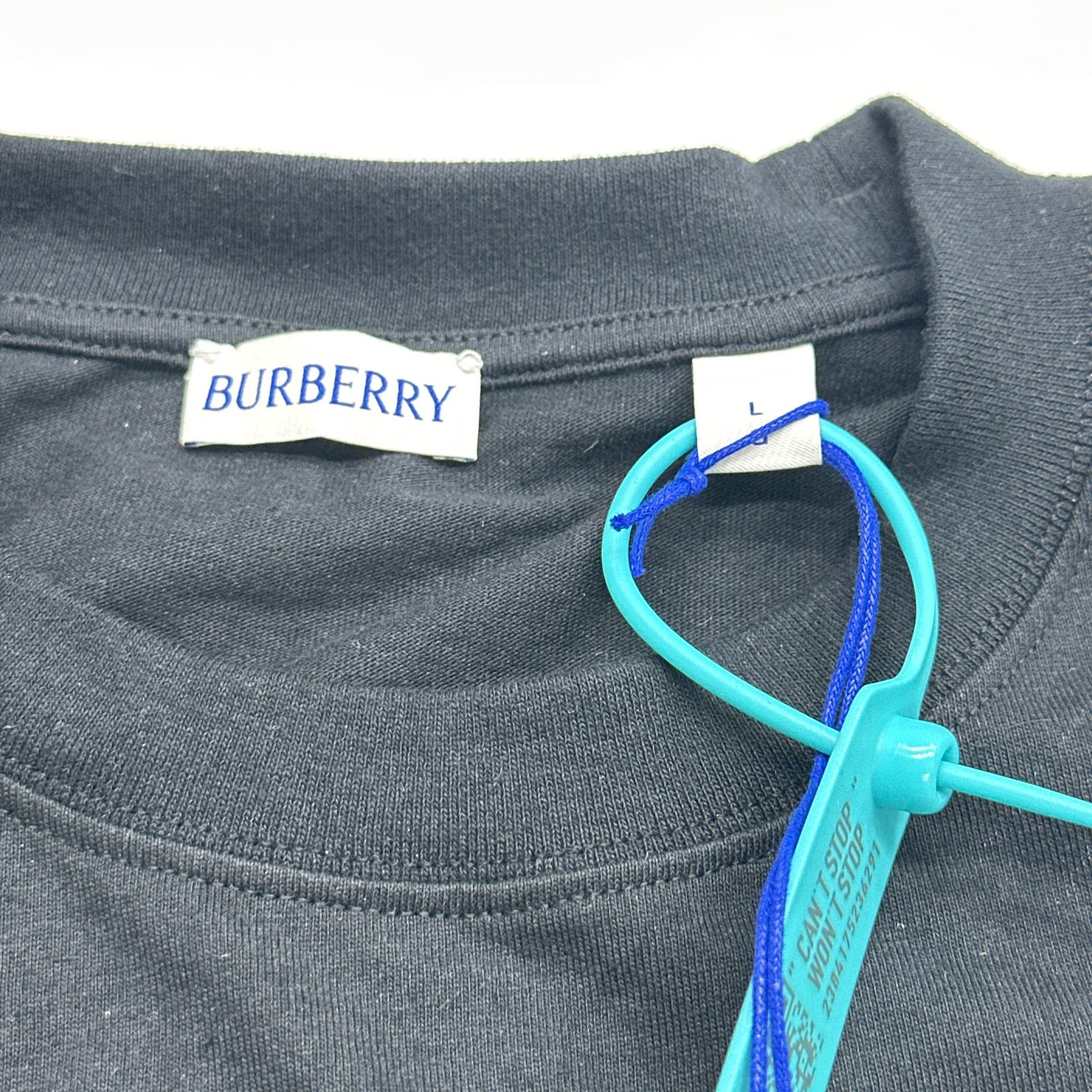 Burberry Burberry Equestrian Knight Logo T-Shirt Size L Size US L / EU 52-54 / 3 - 9 Thumbnail