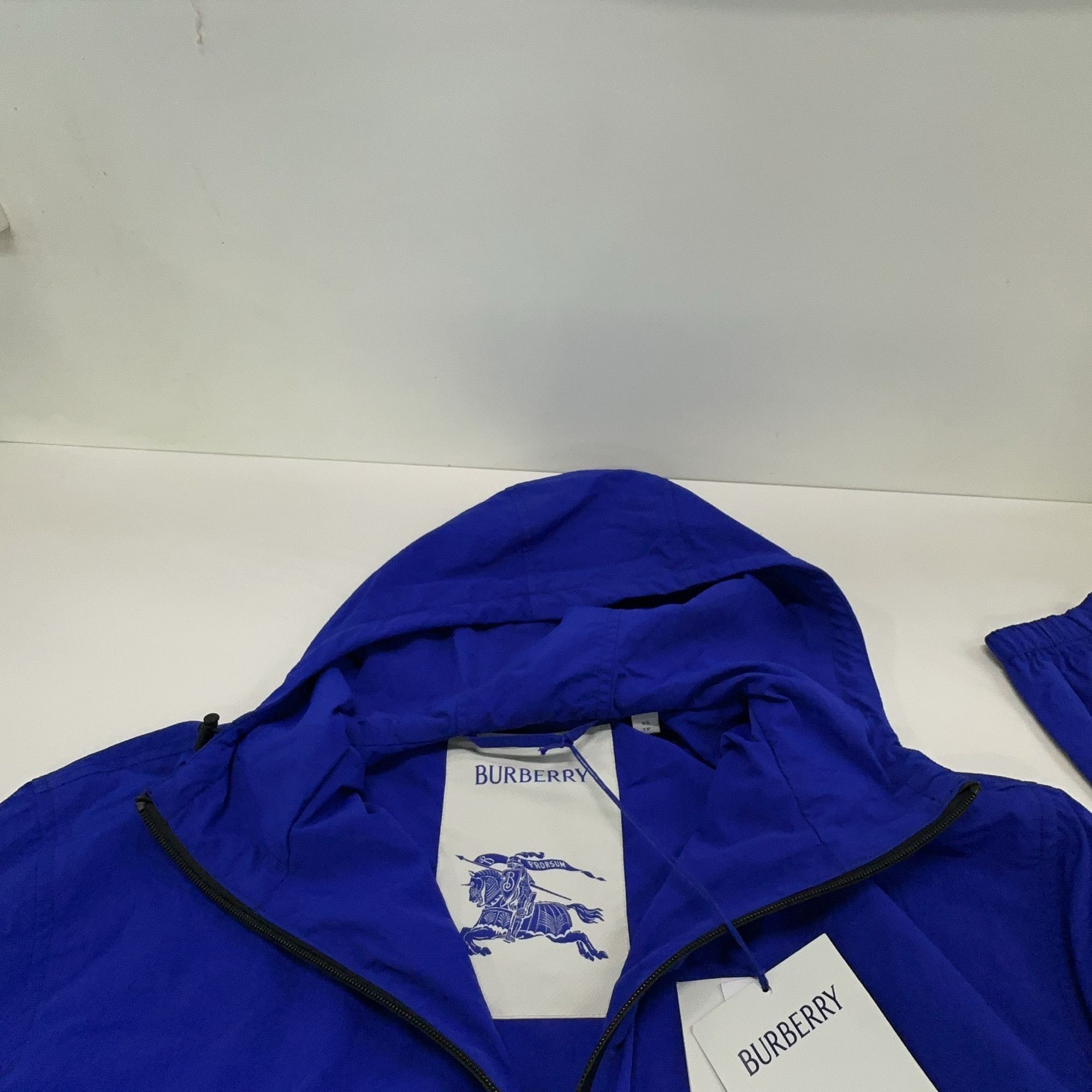 Burberry Burberry Equestrian Knight Logo Light Jacket Size XS Size US XS / EU 42 / 0 - 13 Thumbnail
