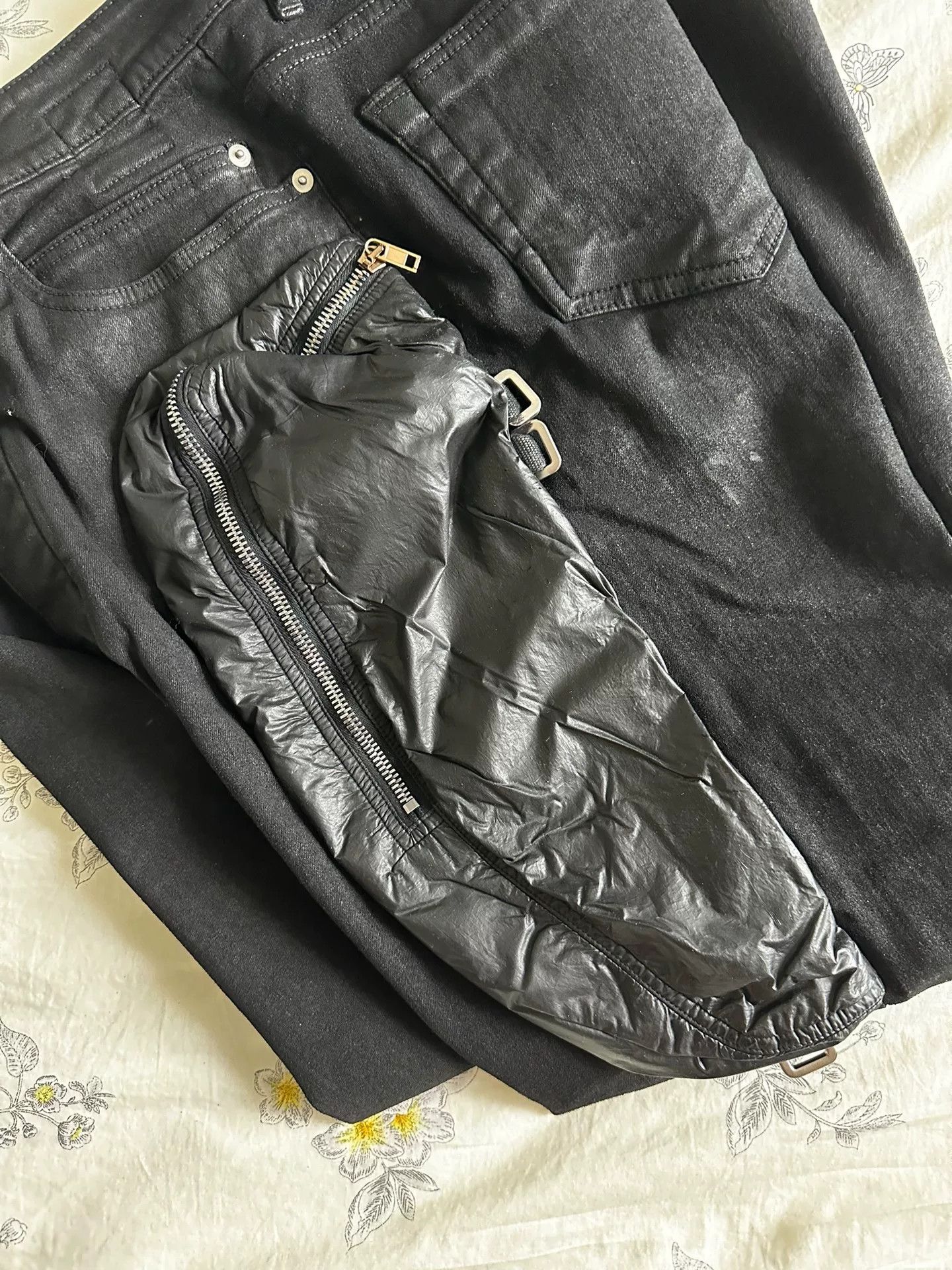 Rick Owens Drkshdw Rick Owens Drkshdw Waxed Large Pocket Jeans Size US 33 - 2 Thumbnail