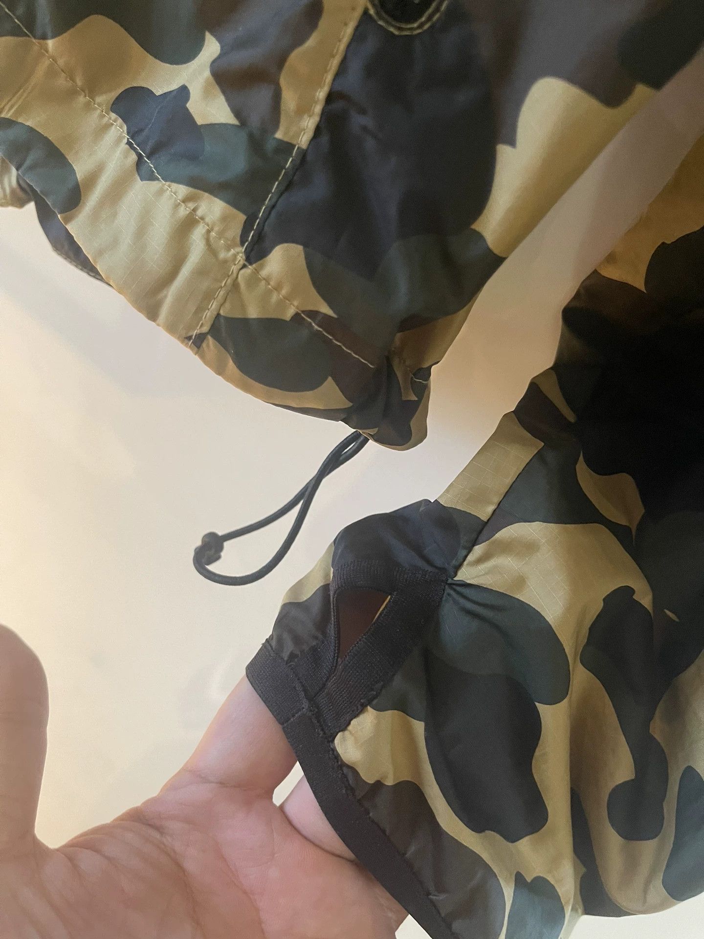 Bape Bape A Bathing Ape Camo Windbreaker L Size US L / EU 52-54 / 3 - 5 Thumbnail