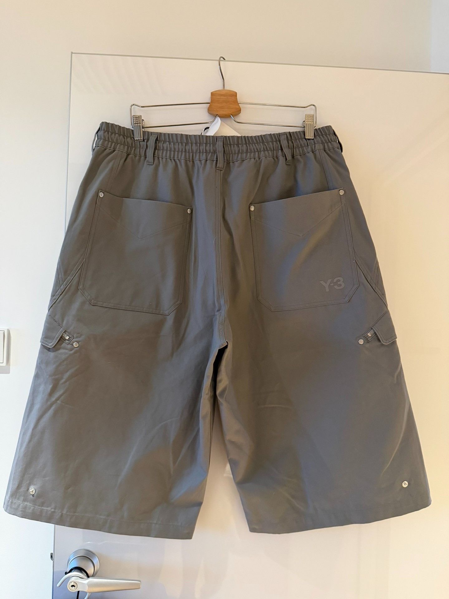 Y-3 Y-3 WRKWR Cargo Shorts Size US 30 / EU 46 - 2 Thumbnail