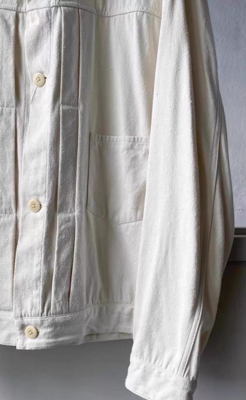 Comoli Light White Silk Jacket in Size M Size US M / EU 48-50 / 2 - 4 Thumbnail