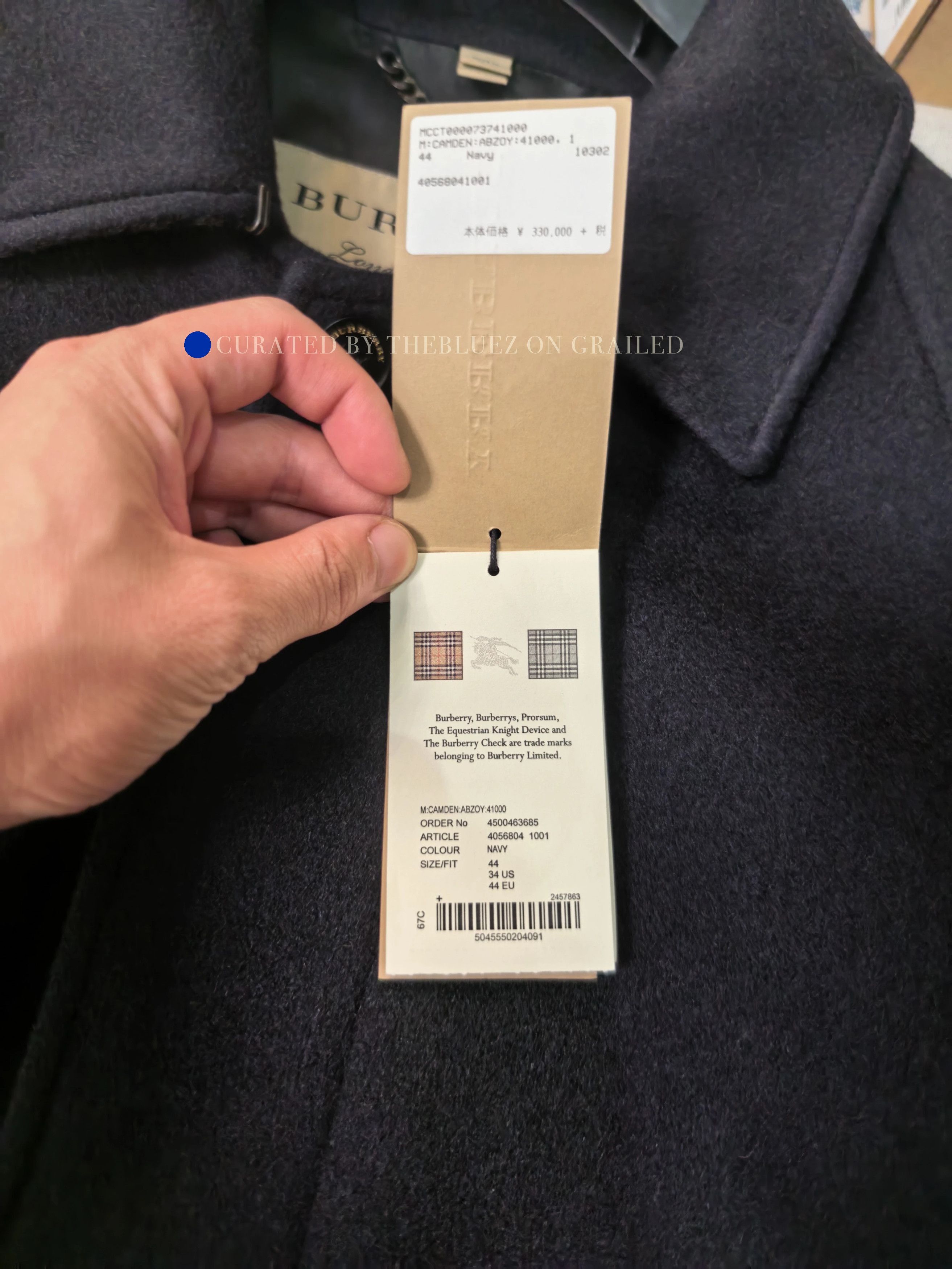 Burberry Classic Black Cashmere Balmacaan Coat Size US S / EU 44-46 / 1 - 2 Thumbnail