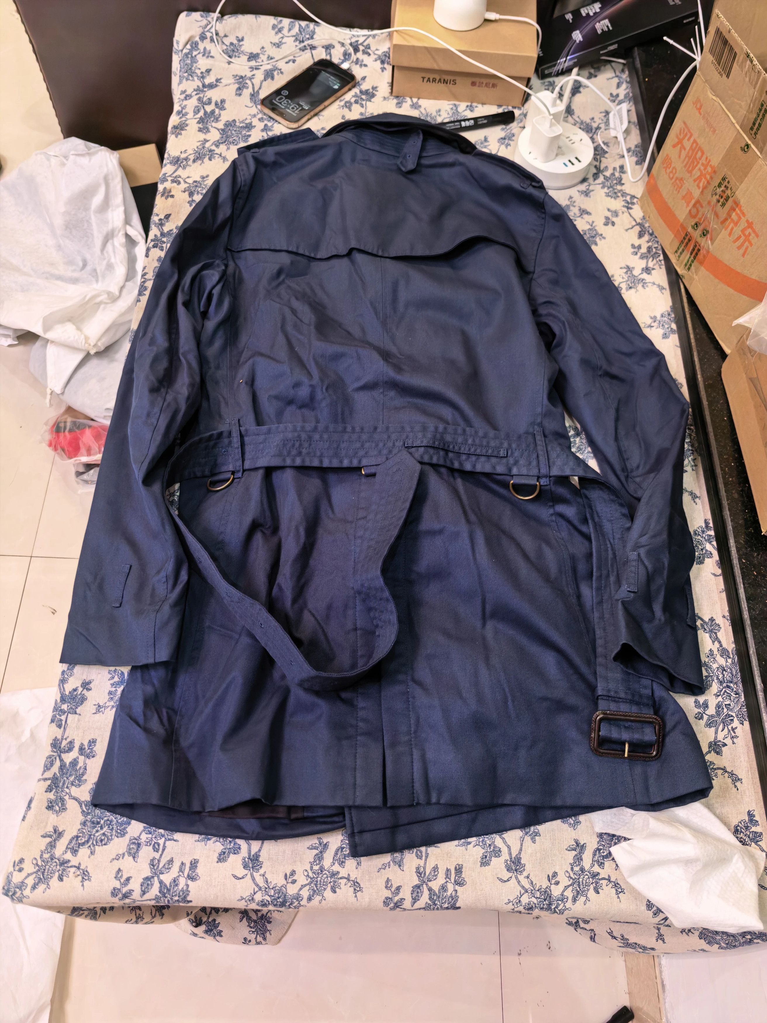 Burberry Classic Navy Blue Trench Coat in Medium Size US M / EU 48-50 / 2 - 6 Thumbnail
