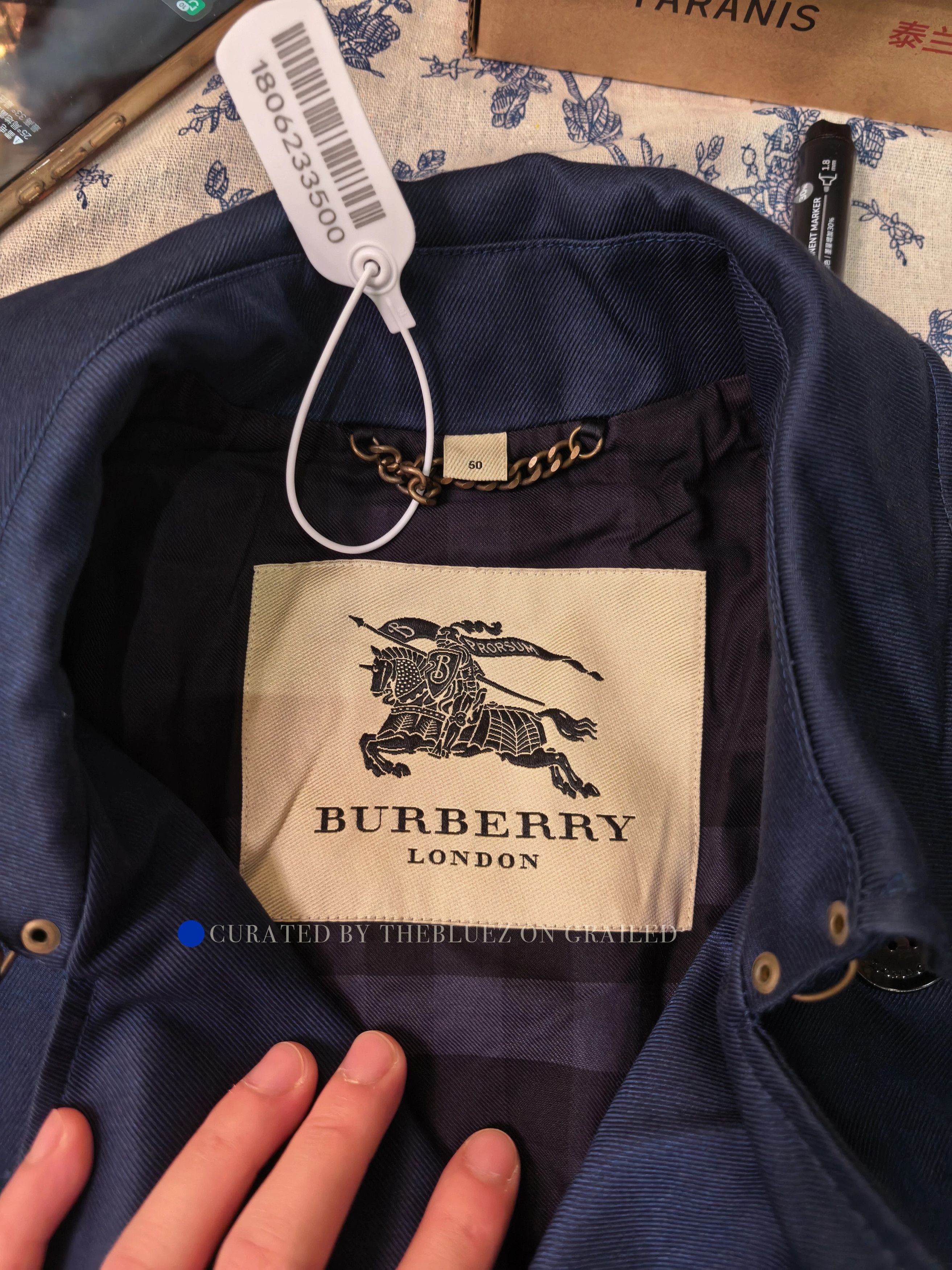 Burberry Classic Navy Blue Trench Coat in Medium Size US M / EU 48-50 / 2 - 2 Thumbnail