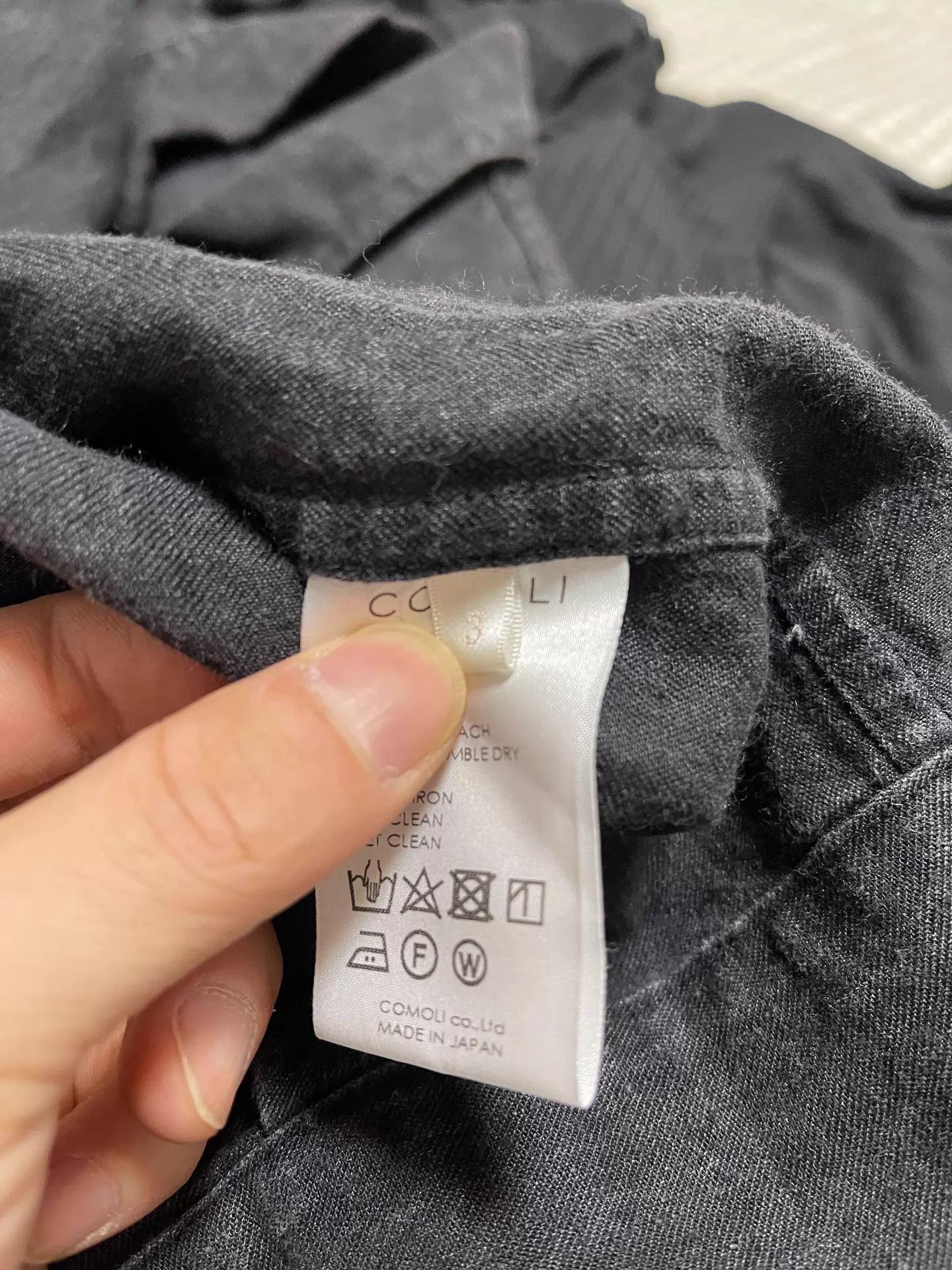 Comoli Black Dyed Linen Jacket in Size L Size US L / EU 52-54 / 3 - 8 Thumbnail