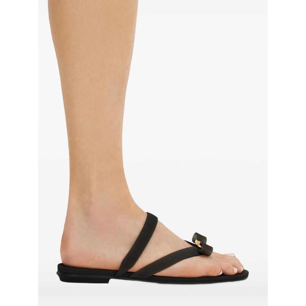 Salvatore Ferragamo Ferragamo BLACK Flip-Flops & Slides Size US 7 / IT 37 - 2 Thumbnail