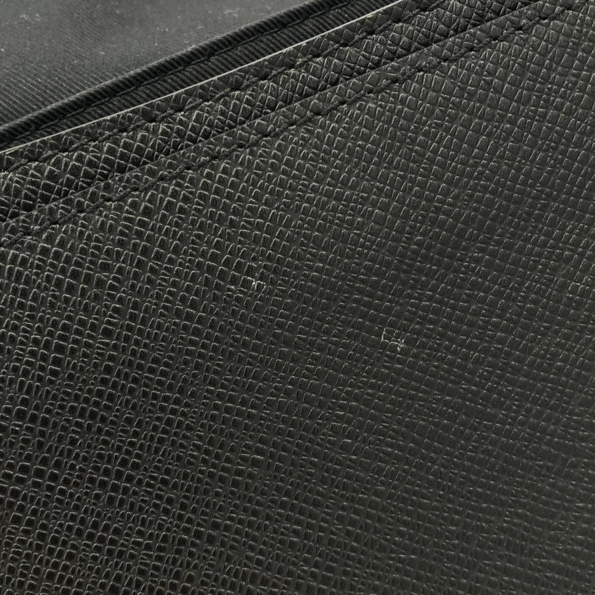 Louis Vuitton Louis Vuitton Taiga District PM M30850 Shoulder Bag Size ONE SIZE - 4 Thumbnail