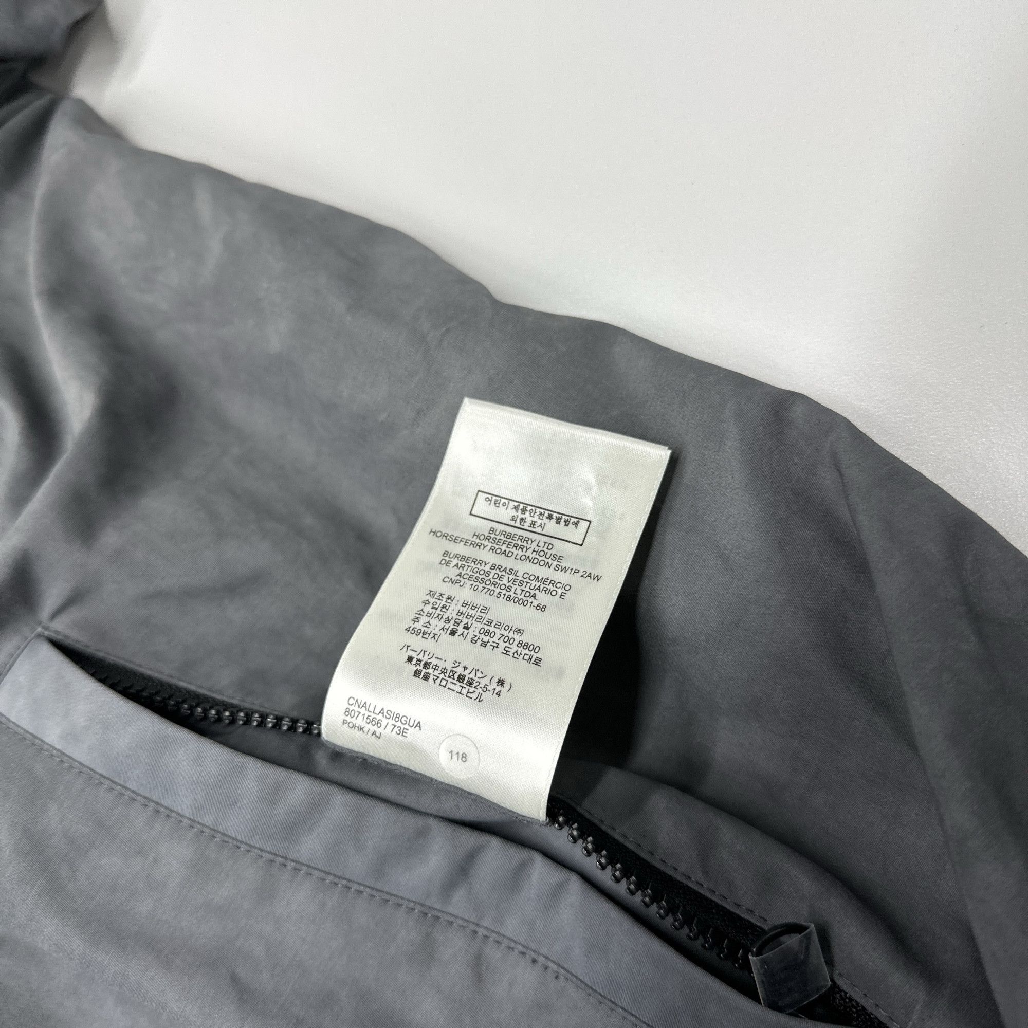 Burberry Burberry Logo Print Hooded Jacket Size L Size US L / EU 52-54 / 3 - 4 Thumbnail