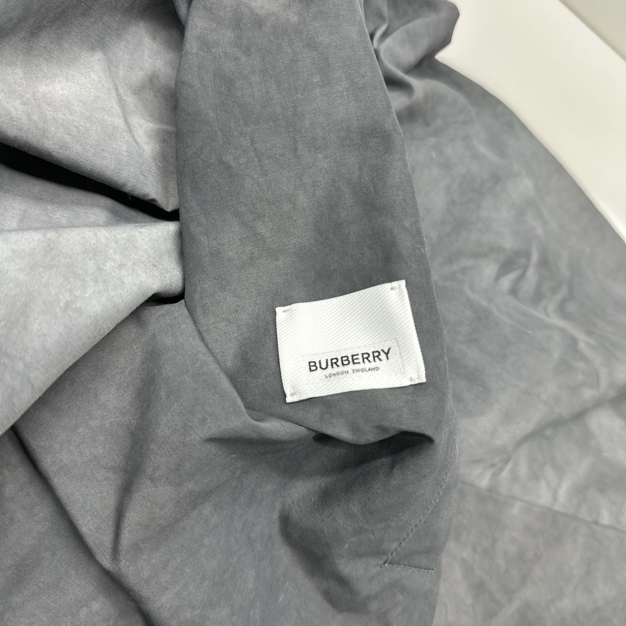 Burberry Burberry Logo Print Hooded Jacket Size L Size US L / EU 52-54 / 3 - 6 Thumbnail
