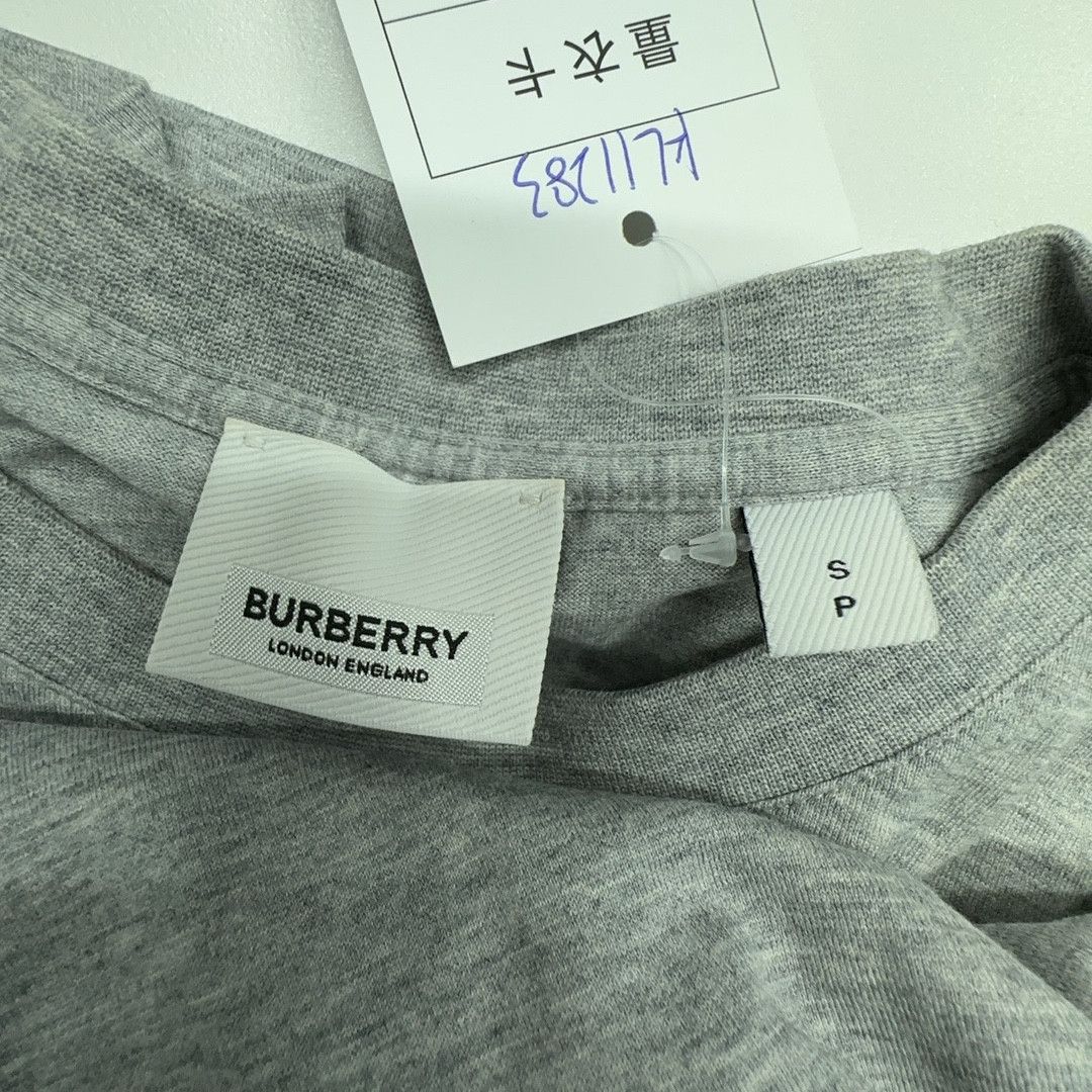 Burberry Burberry Text Box Logo Short Sleeve T-Shirt Size S Size S / US 4 / IT 40 - 3 Thumbnail