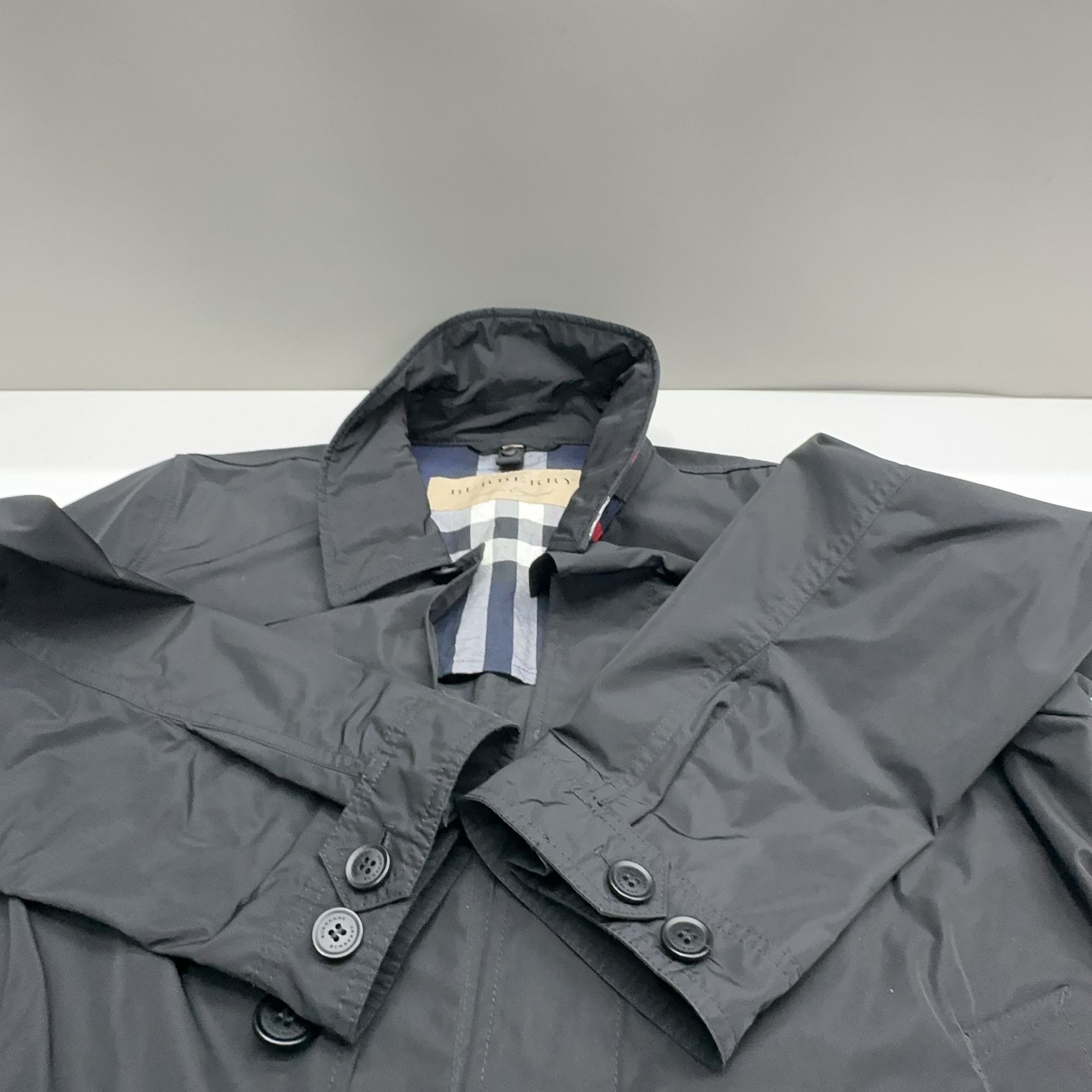 Burberry Burberry Check Collar Light Jacket Size L Size US L / EU 52-54 / 3 - 12 Thumbnail