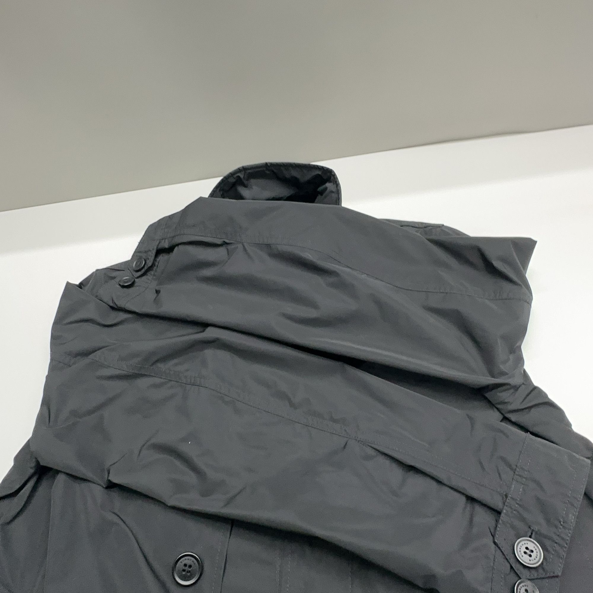 Burberry Burberry Check Collar Light Jacket Size L Size US L / EU 52-54 / 3 - 11 Thumbnail