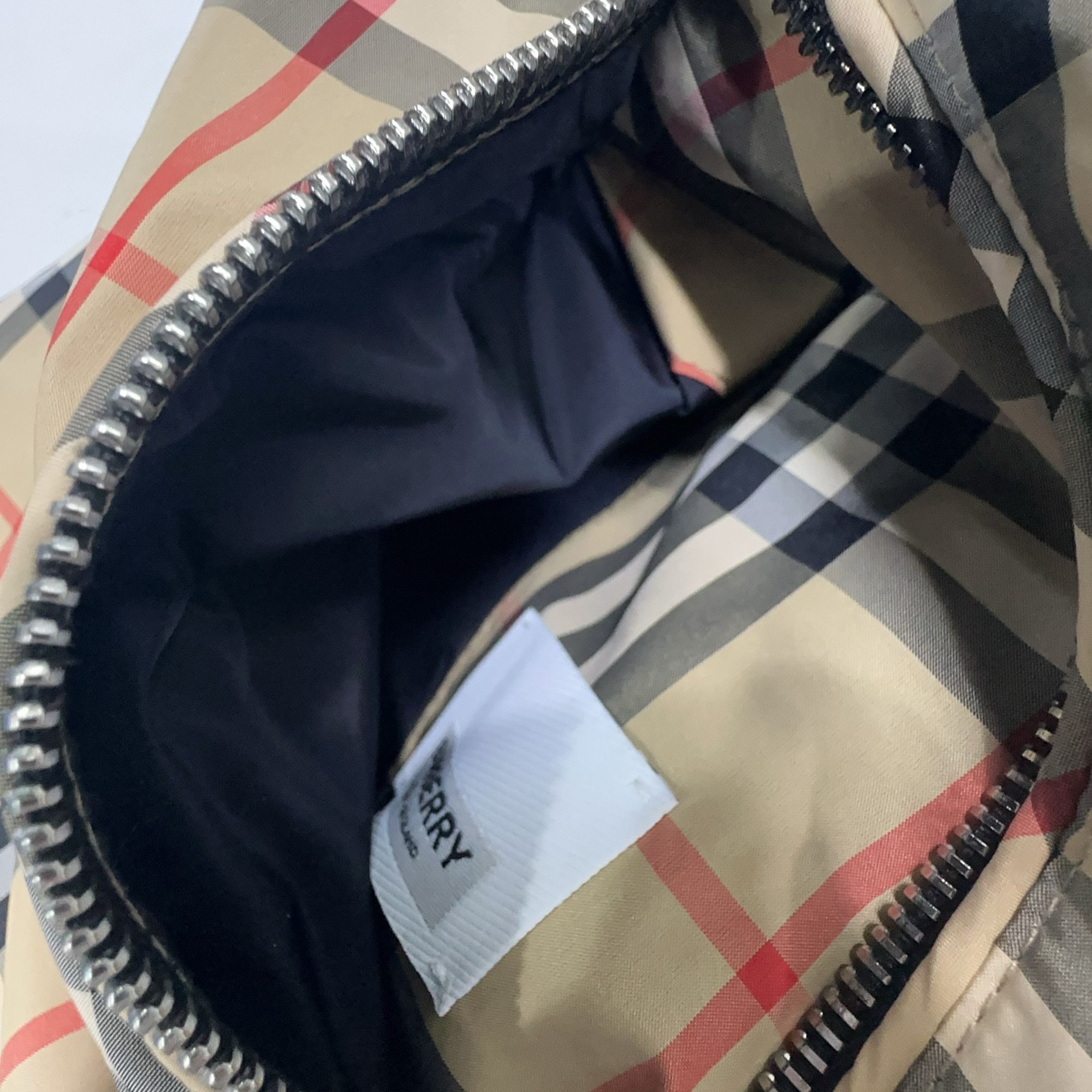 Burberry Burberry Reversible Tartan Hooded Jacket Size S Size US S / EU 44-46 / 1 - 7 Thumbnail