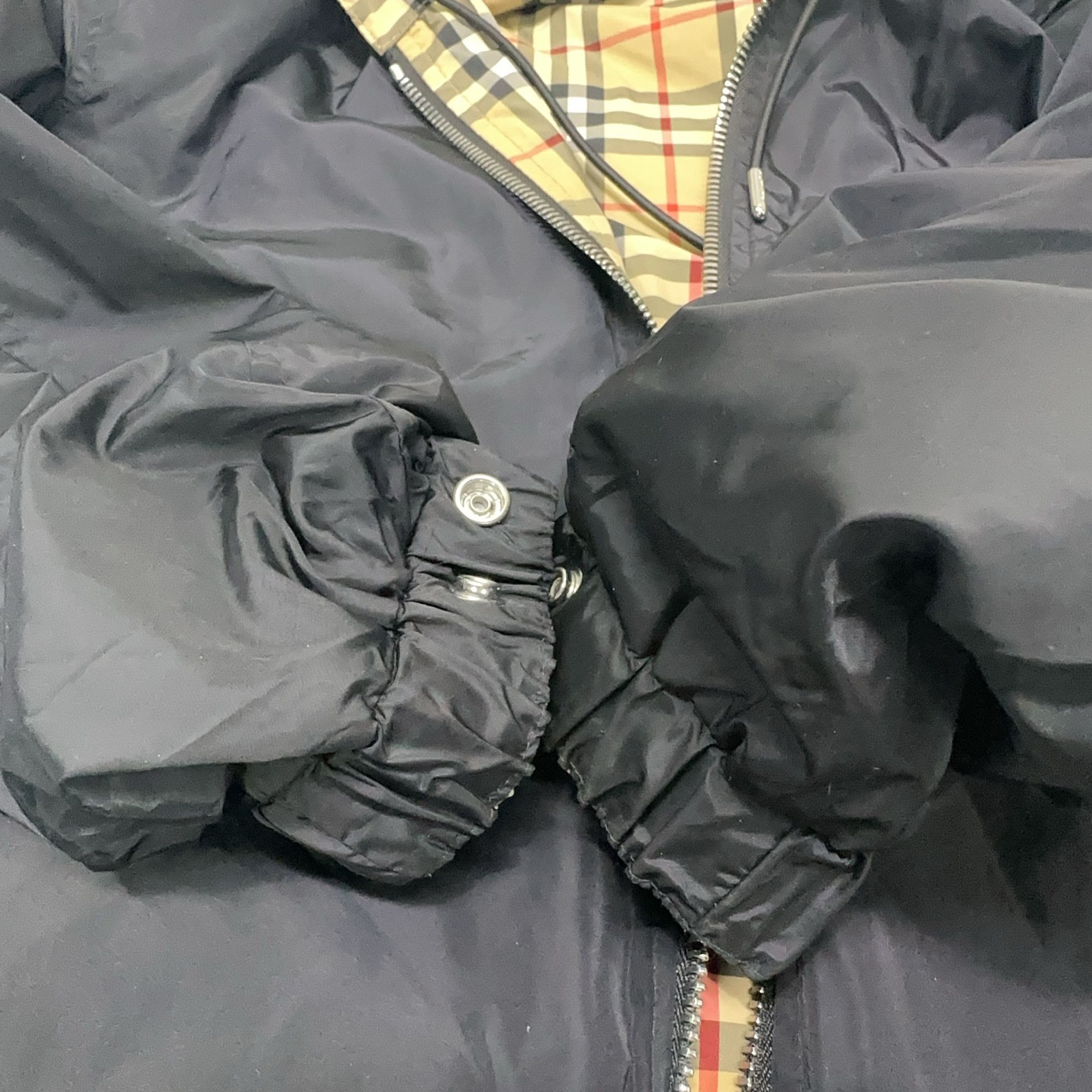 Burberry Burberry Reversible Tartan Hooded Jacket Size S Size US S / EU 44-46 / 1 - 11 Thumbnail