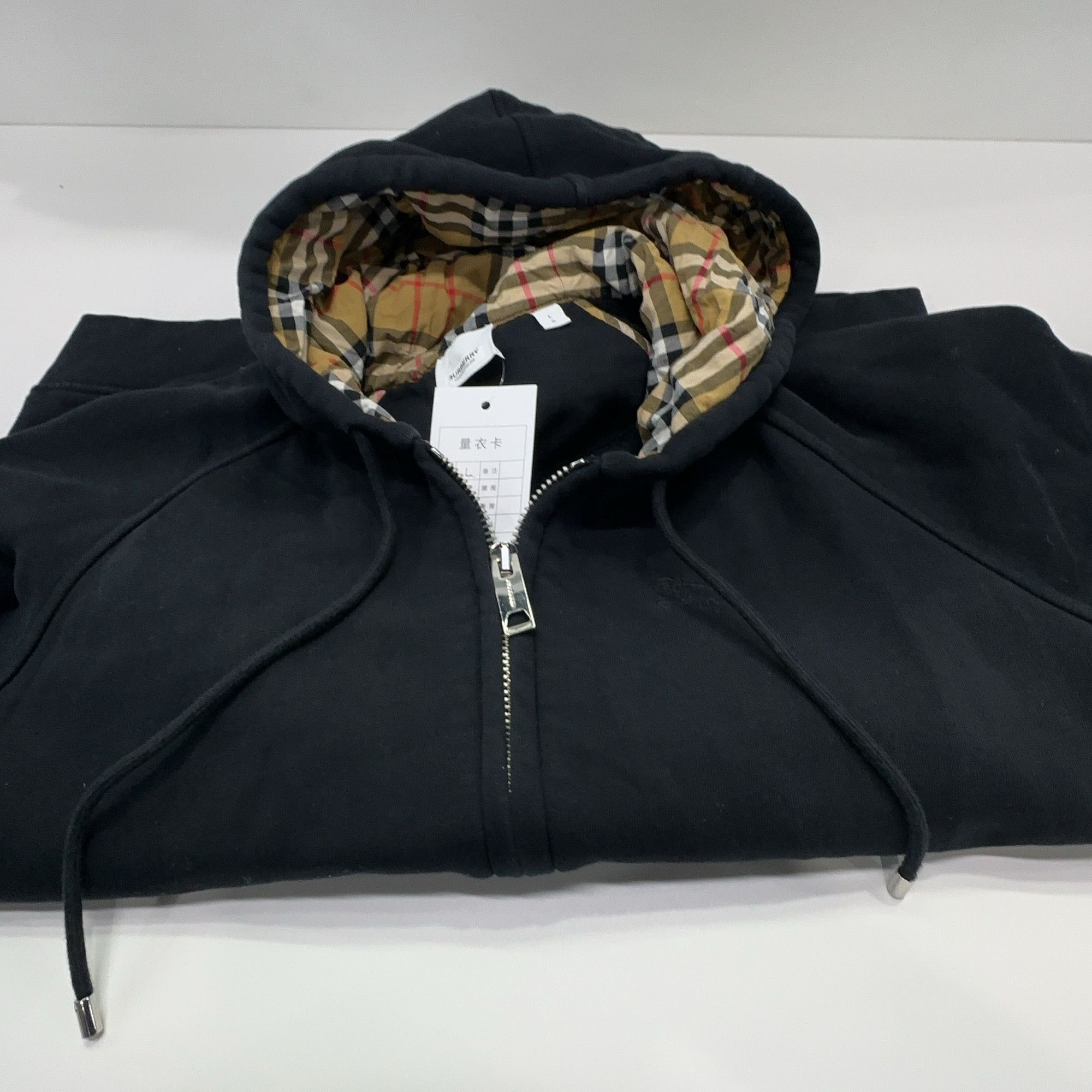 Burberry Burberry Check Lined Zip Up Hoodie Size L Size US L / EU 52-54 / 3 - 5 Thumbnail