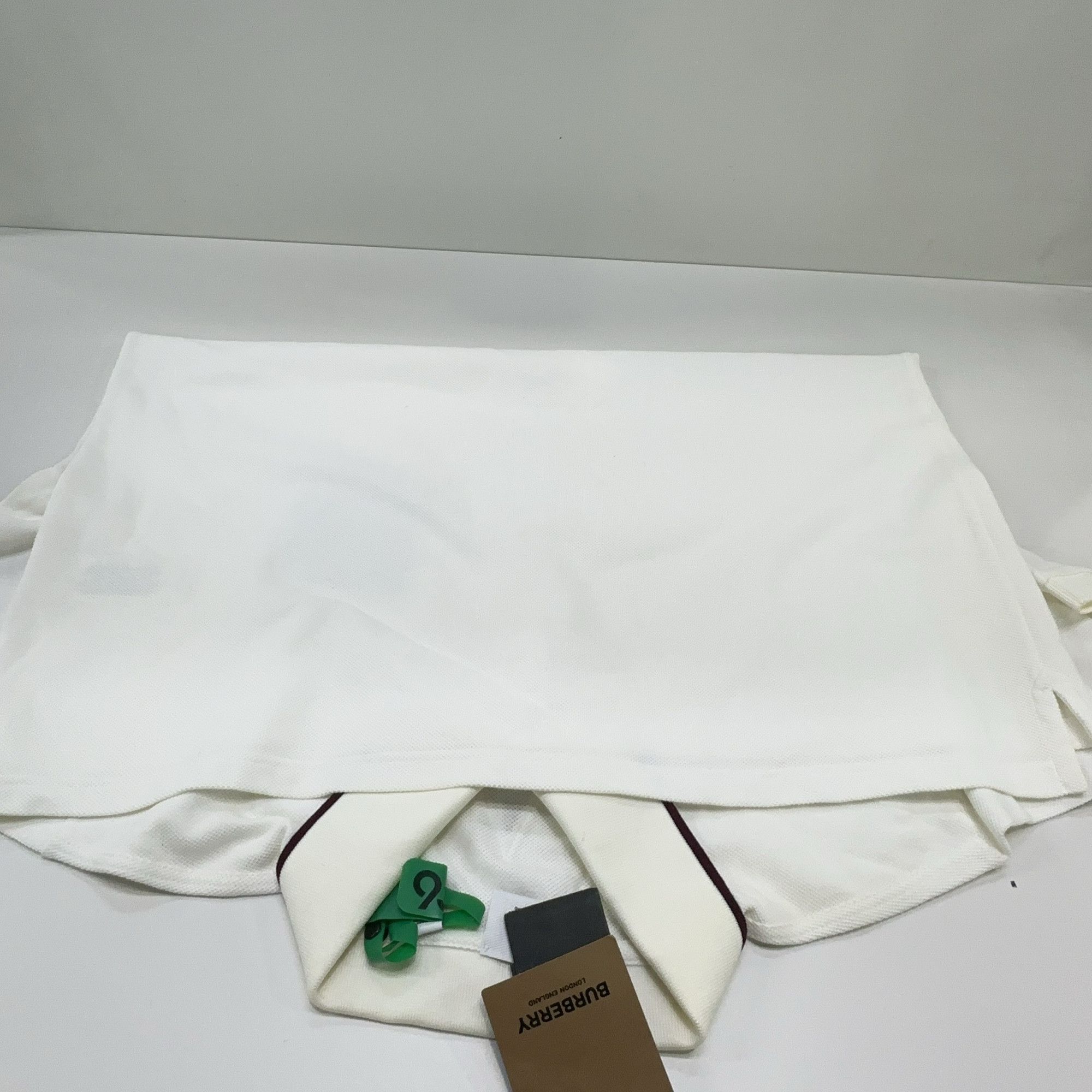 Burberry Burberry Logo Patch Polo Shirt White Size XL Size US XL / EU 56 / 4 - 17 Thumbnail