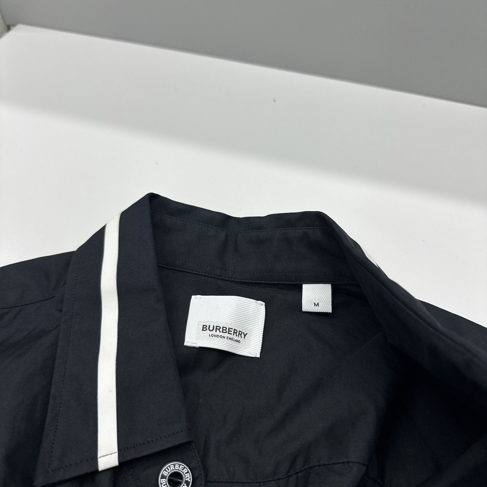 Burberry Burberry Logo Print Button Up Shirt Size M Size US M / EU 48-50 / 2 - 3 Thumbnail