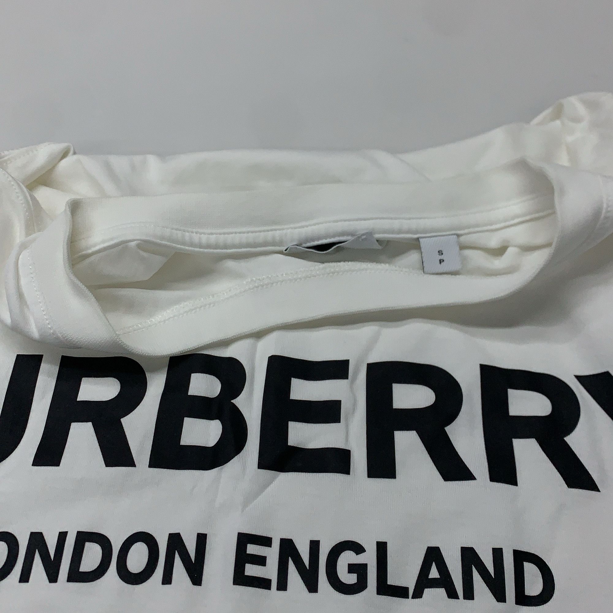 Burberry Burberry Logo Print T-Shirt Size S Size US S / EU 44-46 / 1 - 5 Thumbnail