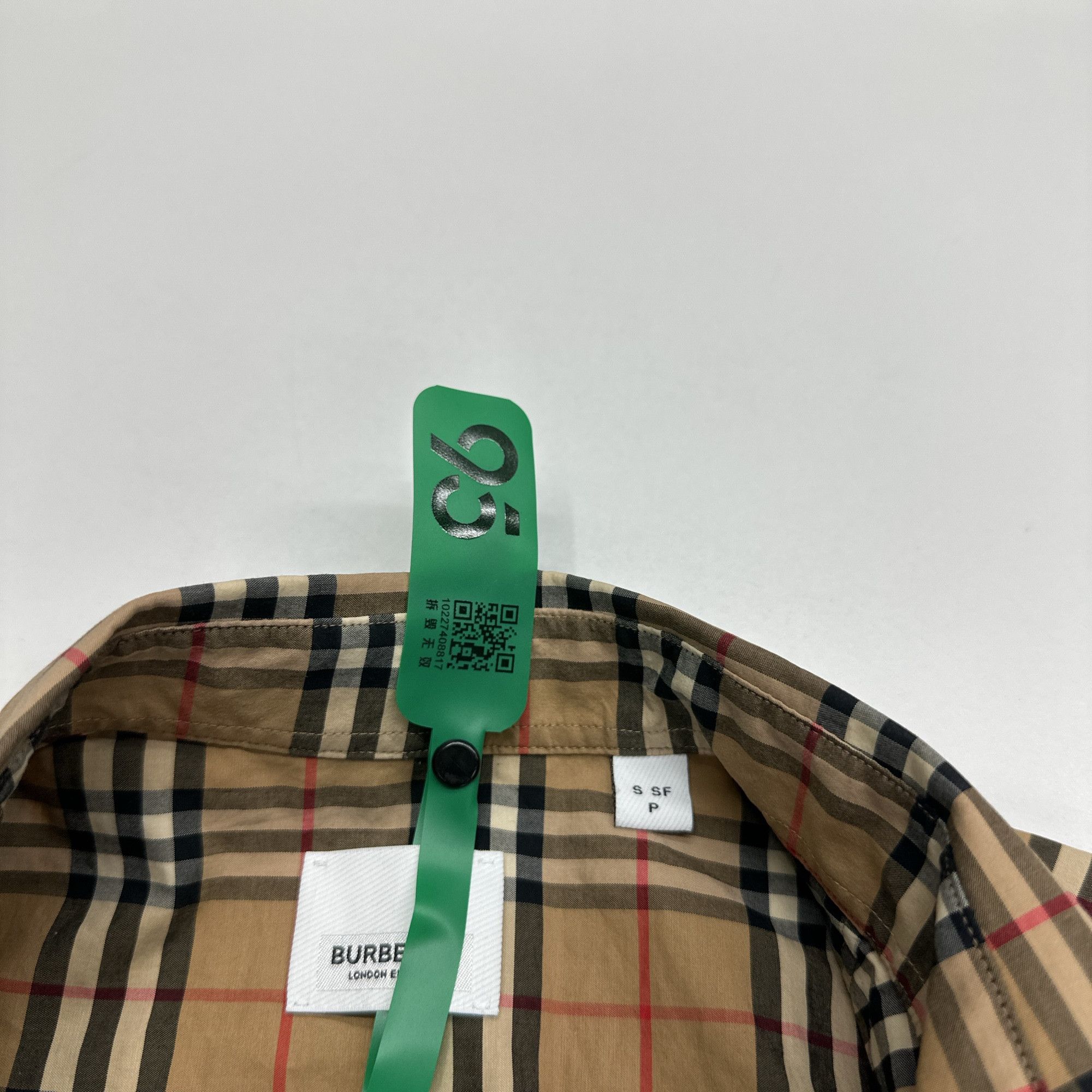 Burberry Burberry Check Button Up Shirt Size S Size US S / EU 44-46 / 1 - 9 Thumbnail