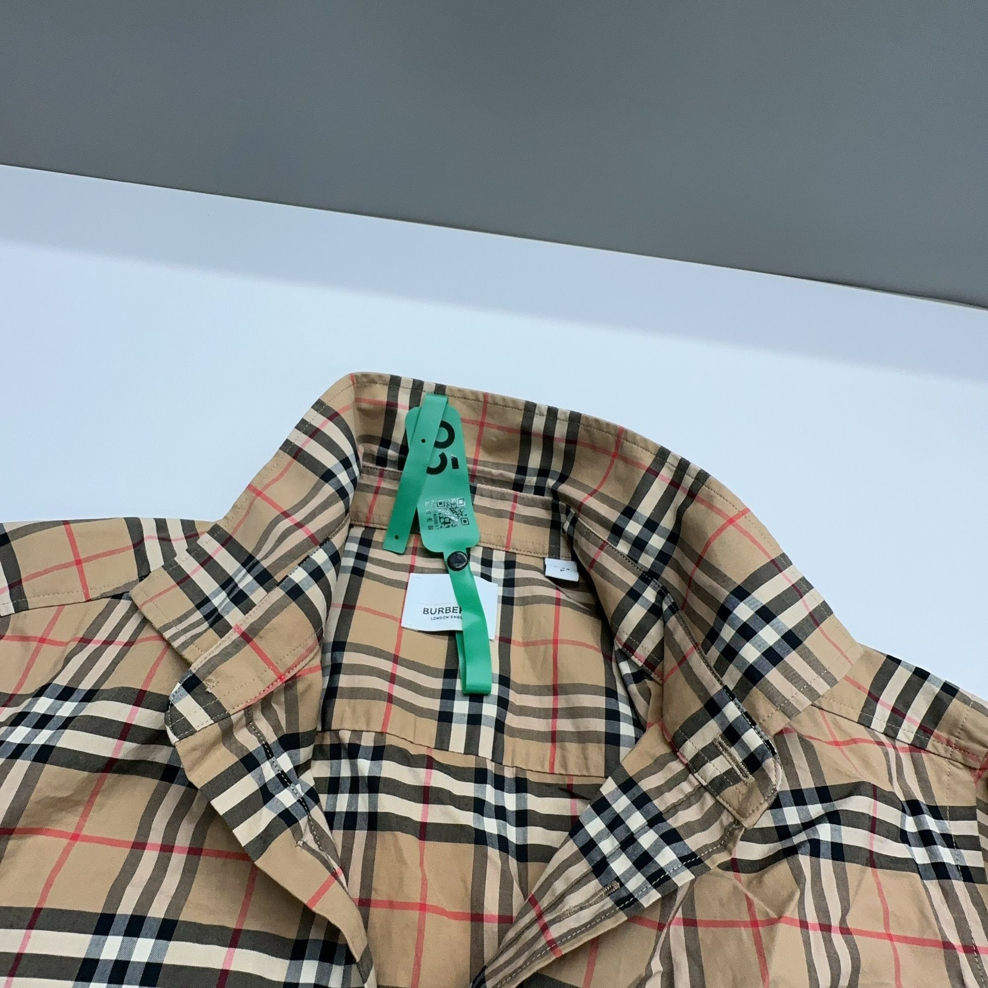 Burberry Burberry Check Button Up Shirt Size S Size US S / EU 44-46 / 1 - 12 Thumbnail