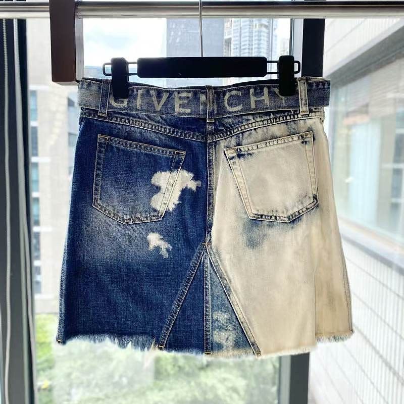 Givenchy Givenchy Logo Belt Distressed Denim Mini Skirt 38 Size 27" / US 4 / IT 40 - 2 Thumbnail