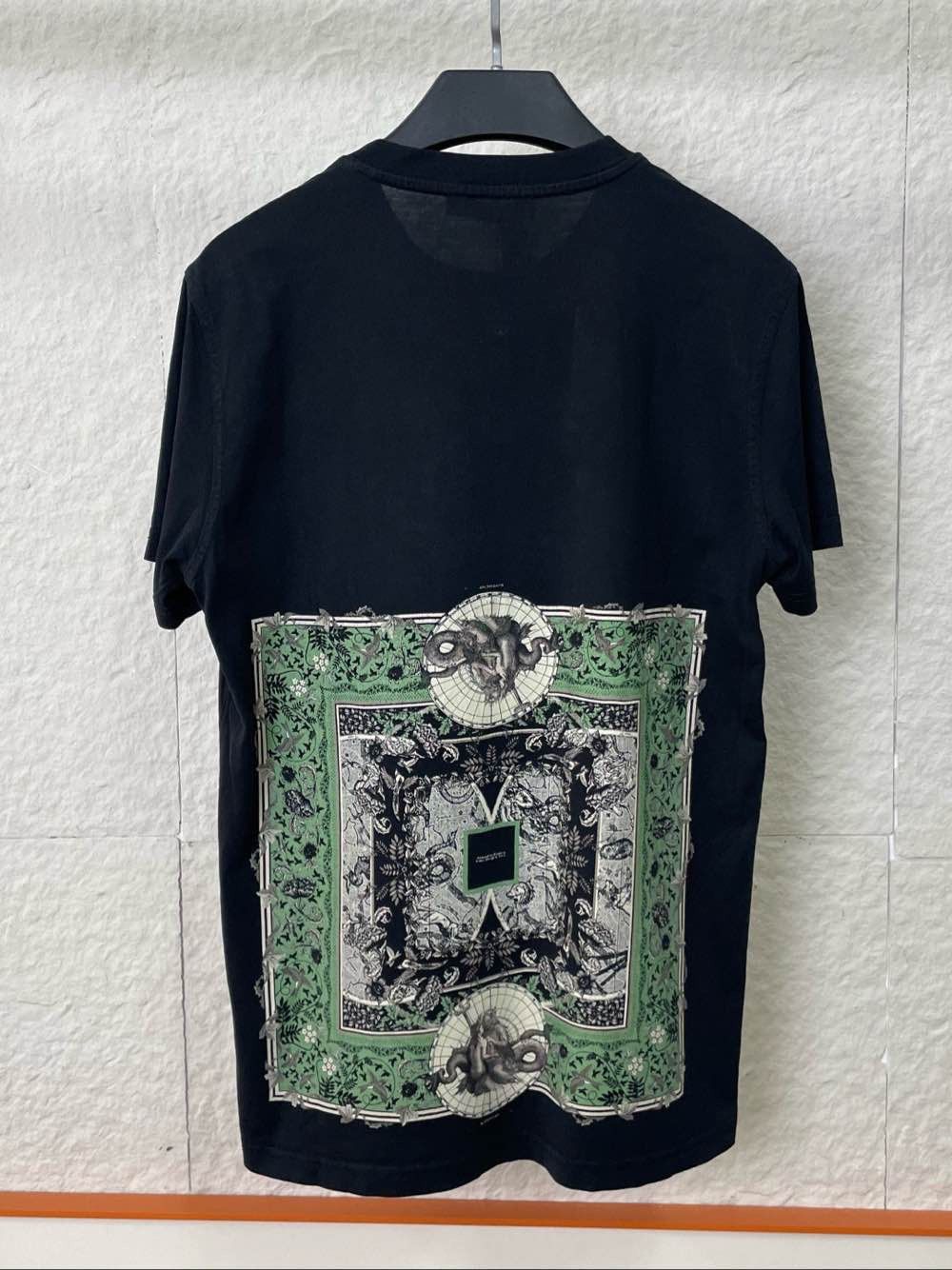 Givenchy Givenchy Atlantis Print T-Shirt Size XS Size US XS / EU 42 / 0 - 2 Thumbnail