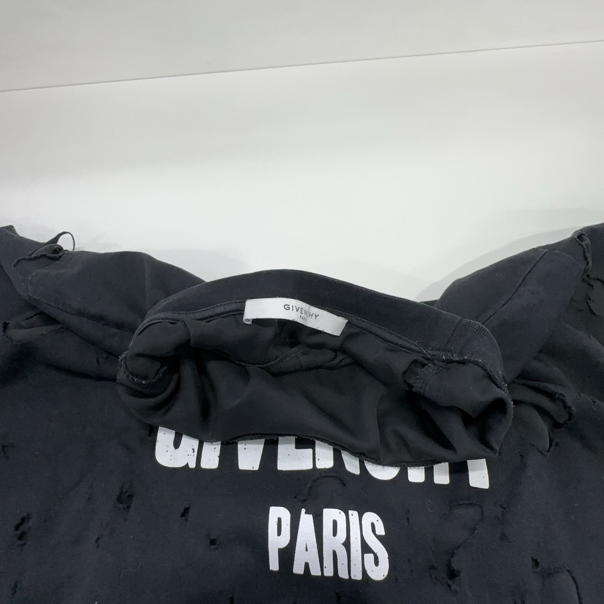 Givenchy Givenchy Distressed Logo T-Shirt XS Size US XS / EU 42 / 0 - 5 Thumbnail