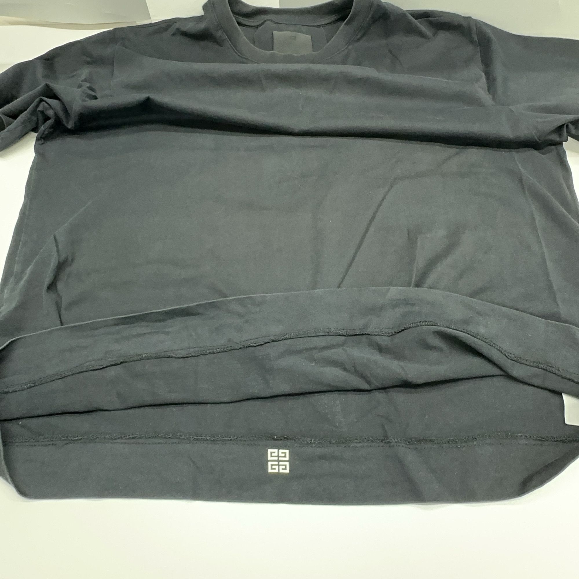 Givenchy Givenchy Logo Graphic T-Shirt Size S Size US S / EU 44-46 / 1 - 9 Thumbnail