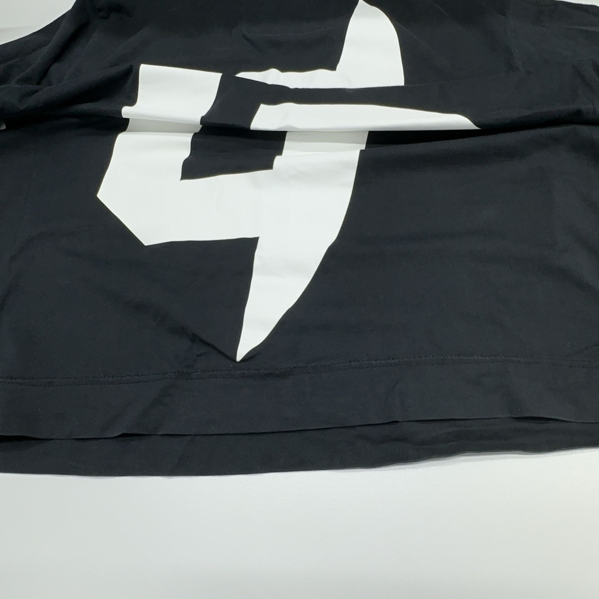 Givenchy Givenchy Logo Graphic T-Shirt Size S Size US S / EU 44-46 / 1 - 12 Thumbnail