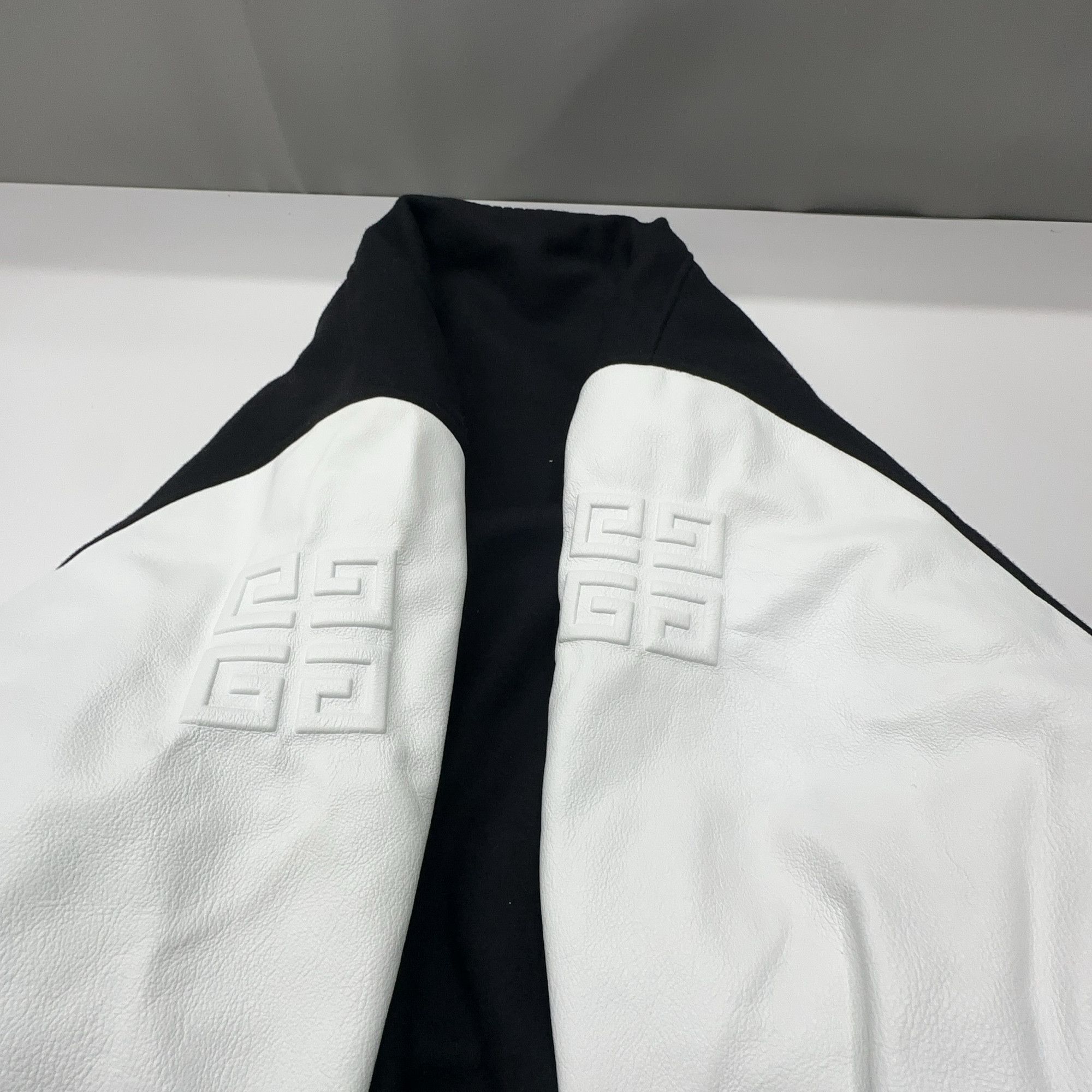 Givenchy Givenchy Logo Leather Sleeve Bomber Jacket Size S Size US S / EU 44-46 / 1 - 8 Thumbnail