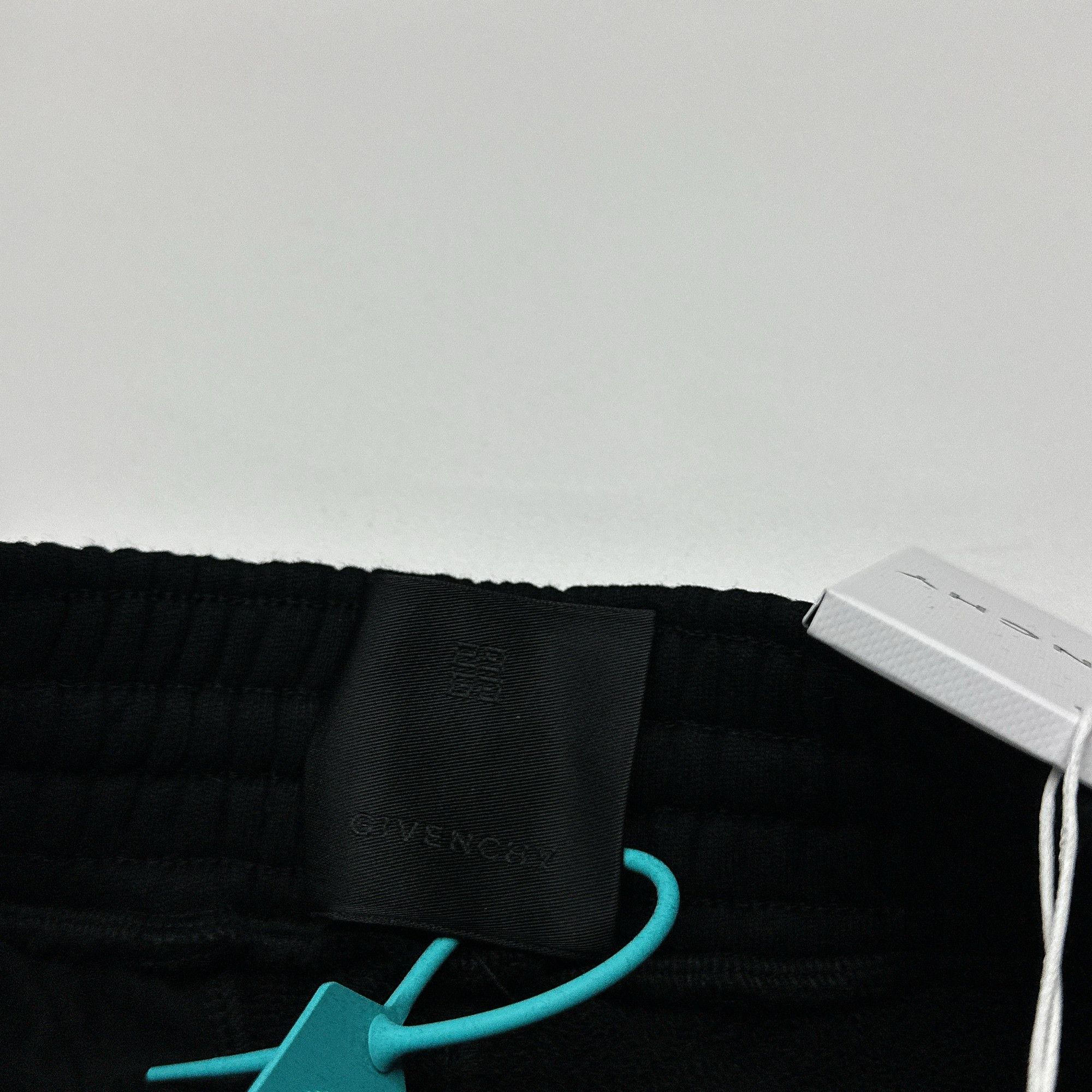 Givenchy Givenchy Logo Print Sweatpants Black Size S Size US 30 / EU 46 - 3 Thumbnail
