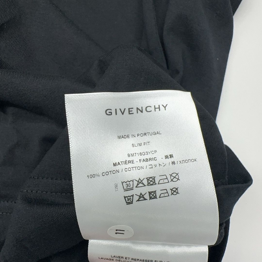 Givenchy Givenchy Logo Graphic T-Shirt Size M Size US M / EU 48-50 / 2 - 4 Thumbnail