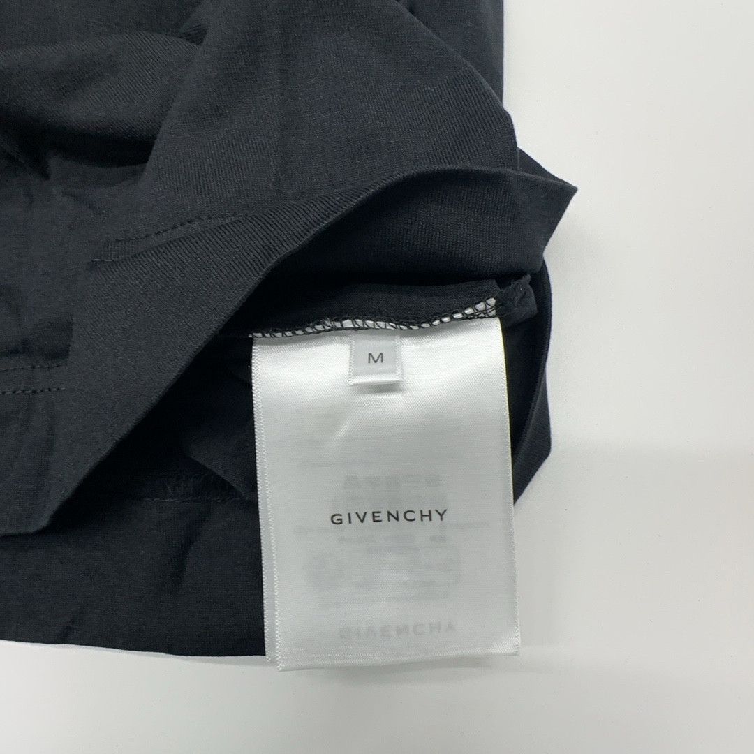 Givenchy Givenchy Logo Graphic T-Shirt Size M Size US M / EU 48-50 / 2 - 3 Thumbnail
