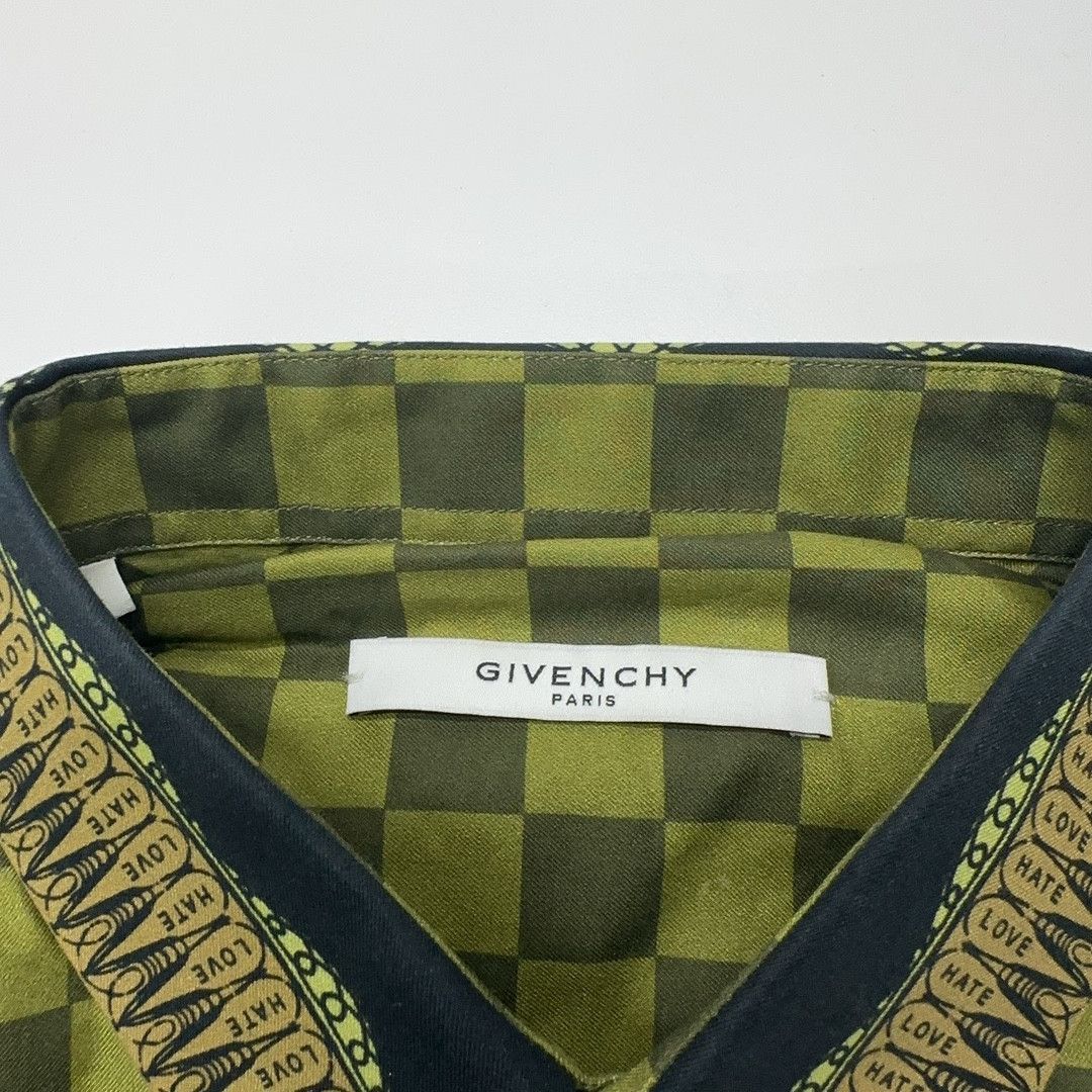 Givenchy Givenchy Checkerboard Short Sleeve Shirt Size L Size US L / EU 52-54 / 3 - 5 Thumbnail