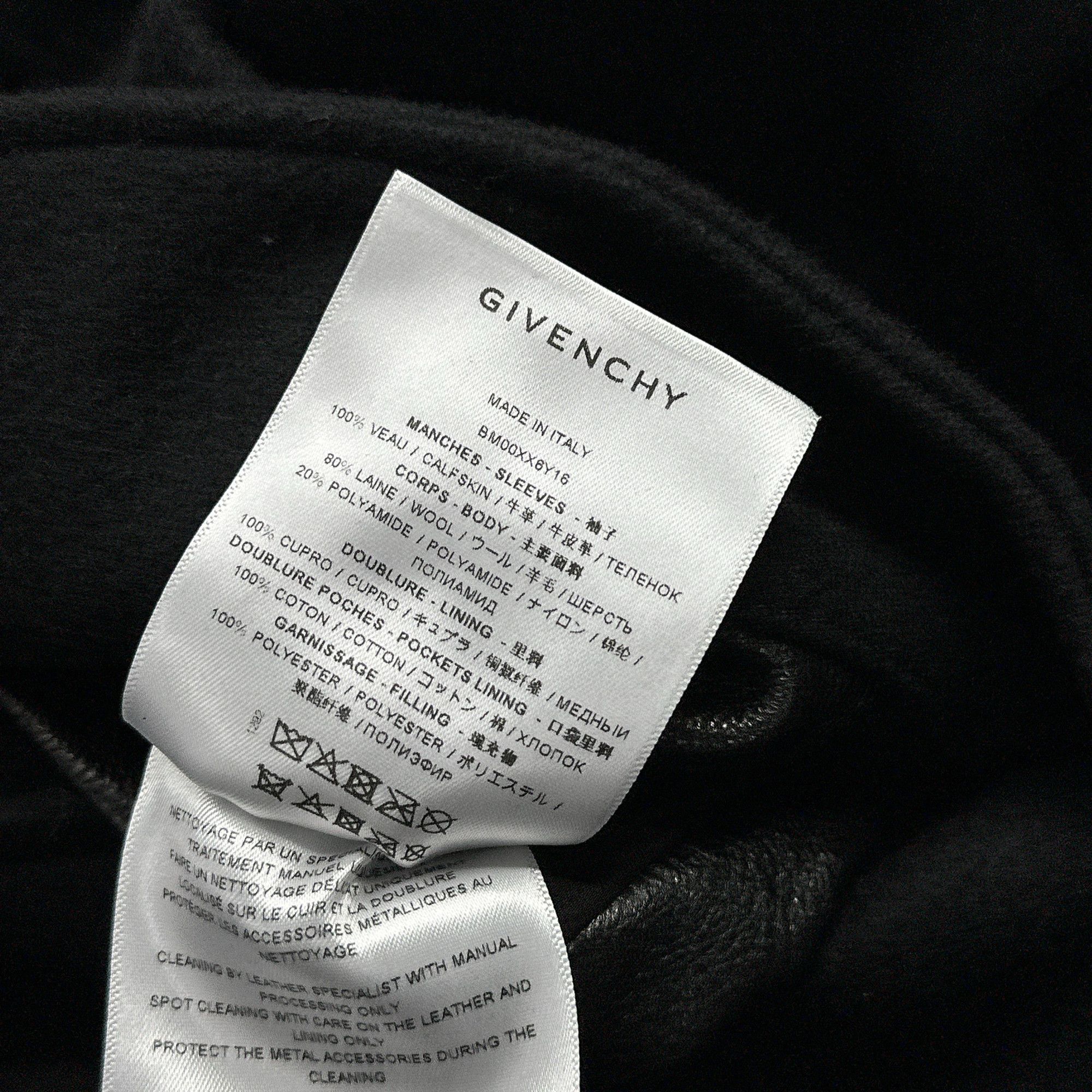 Givenchy Givenchy Logo Embossed Varsity Jacket Size 48 Size US M / EU 48-50 / 2 - 5 Thumbnail