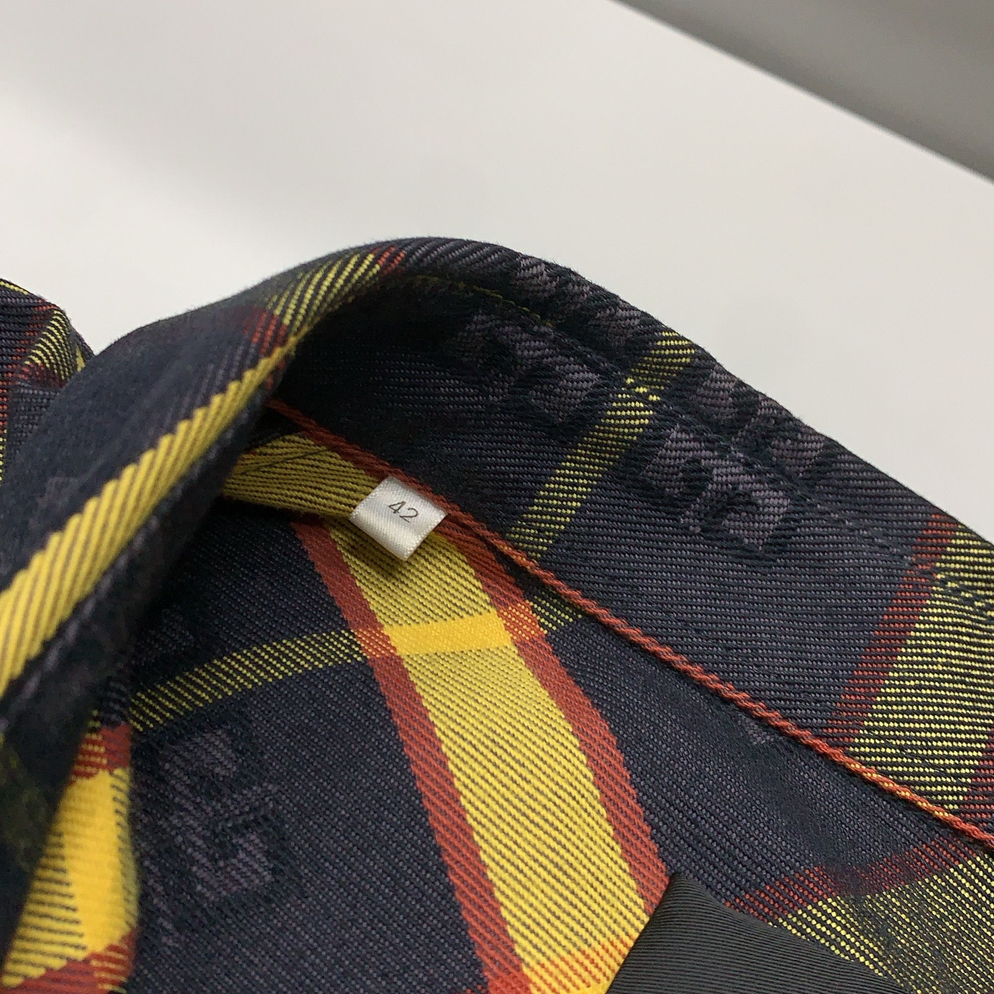 Givenchy Givenchy Plaid Zip Shirt Size L Size US XS / EU 42 / 0 - 7 Thumbnail