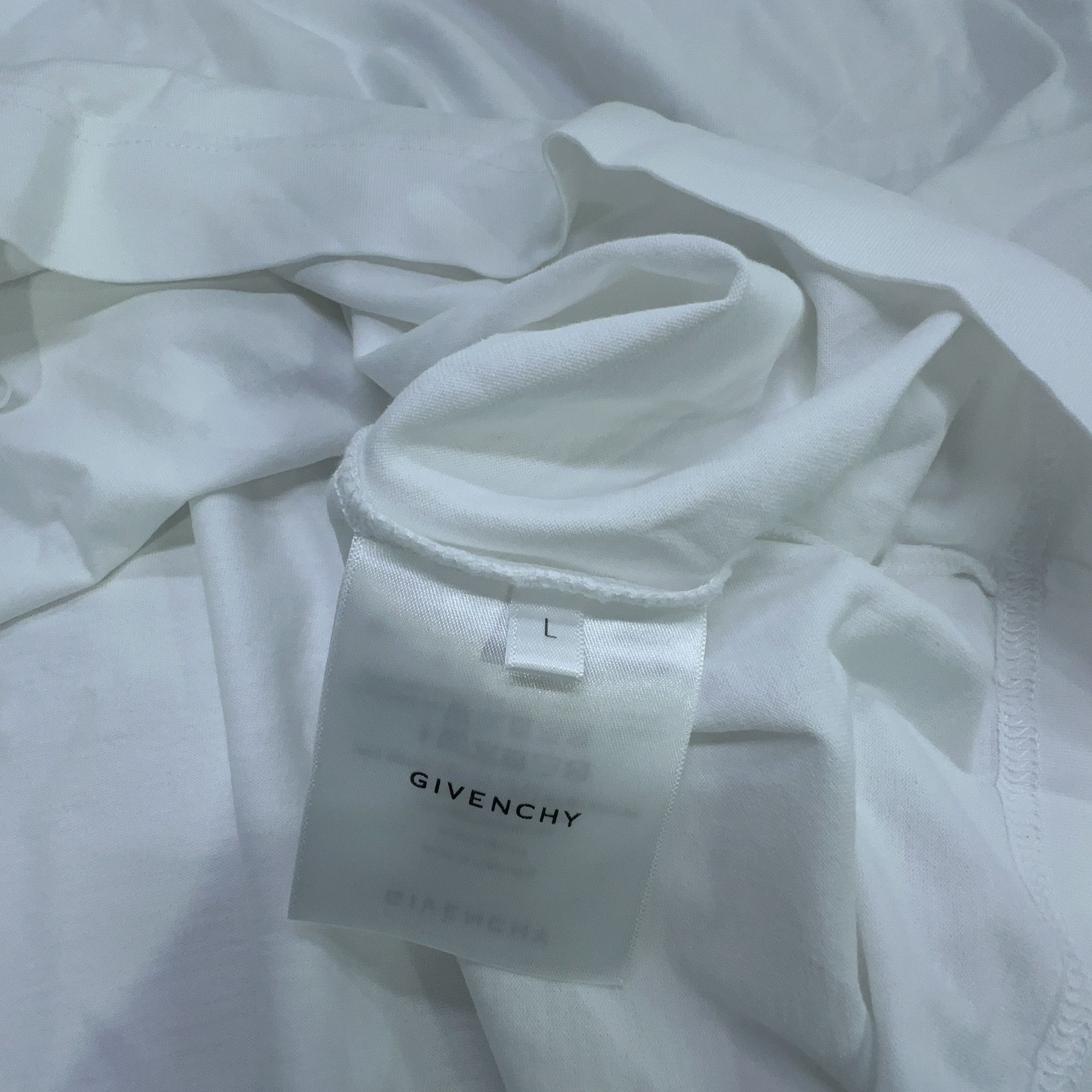 Givenchy Givenchy Logo T-Shirt Size L Size US L / EU 52-54 / 3 - 3 Thumbnail