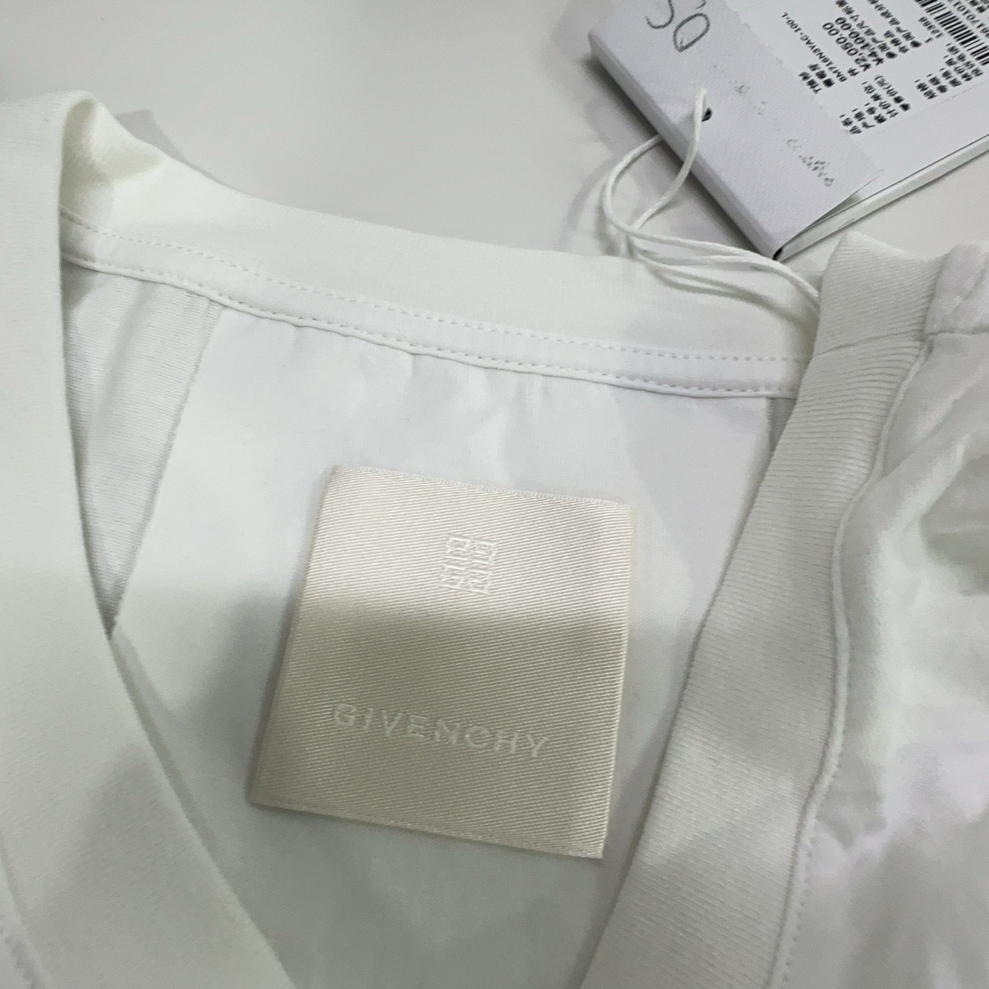 Givenchy Givenchy Logo T-Shirt Size L Size US L / EU 52-54 / 3 - 5 Thumbnail