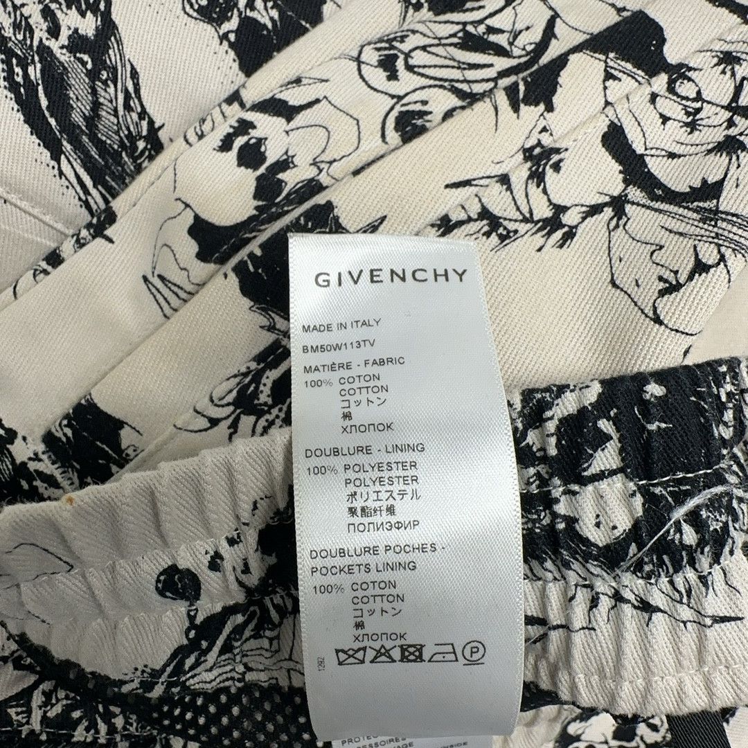 Givenchy Givenchy Gothic Print Shorts Size 32 Size US 32 / EU 48 - 5 Thumbnail