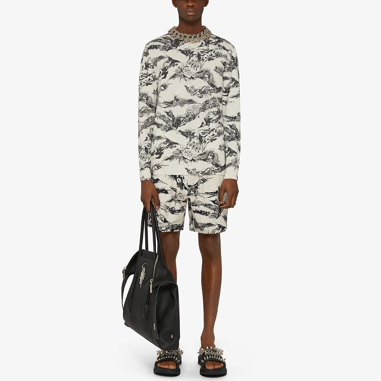 Givenchy Givenchy Gothic Print Shorts Size 32 Size US 32 / EU 48 - 19 Thumbnail