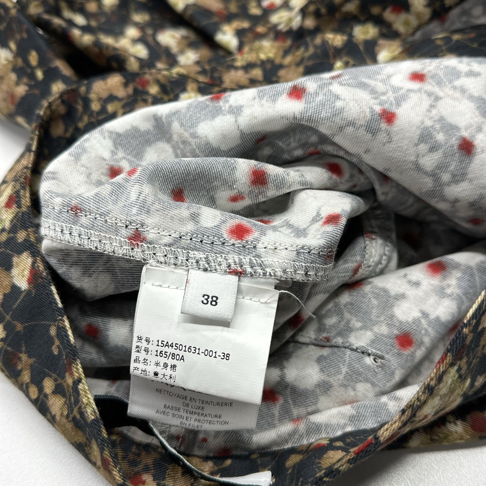 Givenchy Givenchy Floral Mini Skirt IT 38 Size 26" / US 2 / IT 38 - 4 Thumbnail