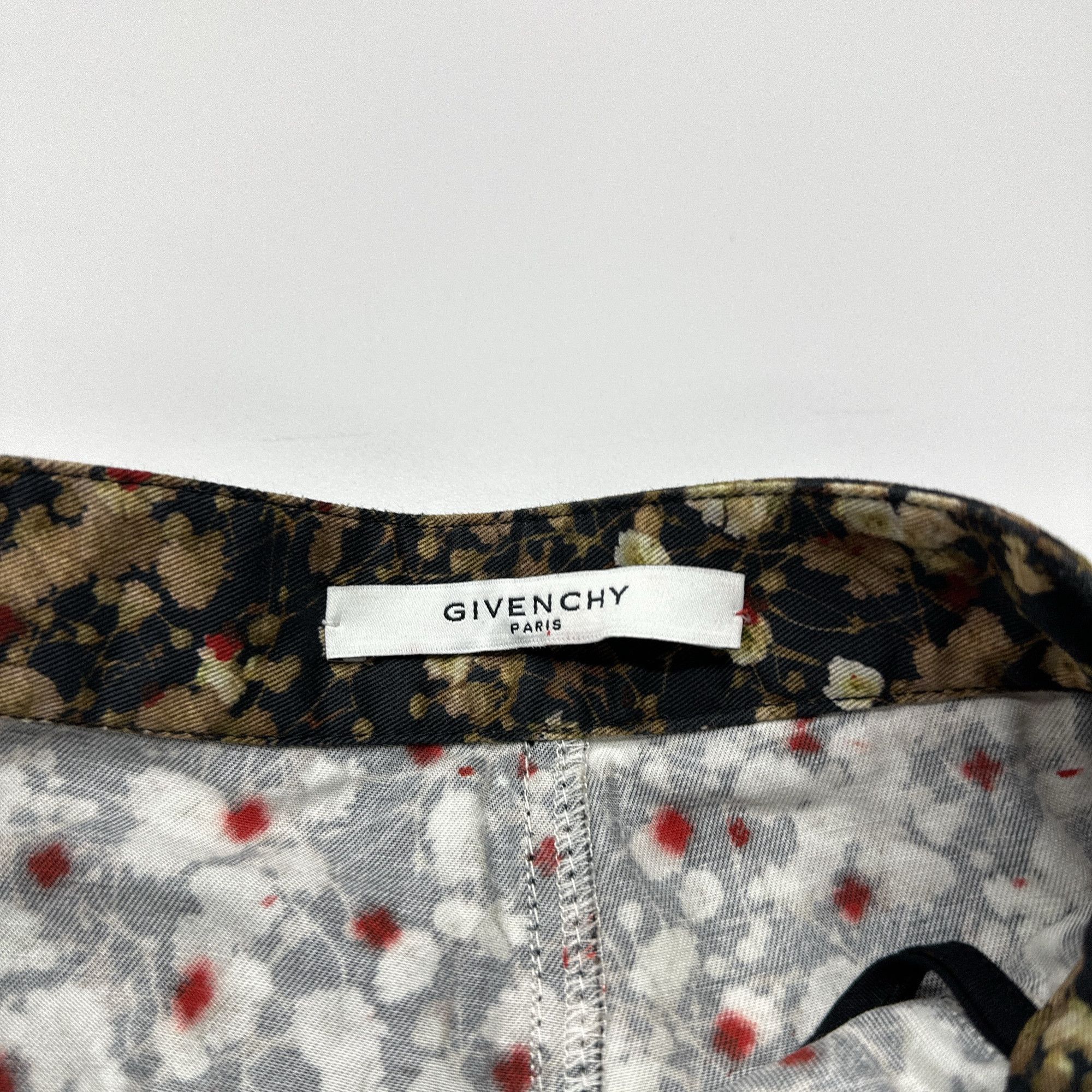 Givenchy Givenchy Floral Mini Skirt IT 38 Size 26" / US 2 / IT 38 - 3 Thumbnail
