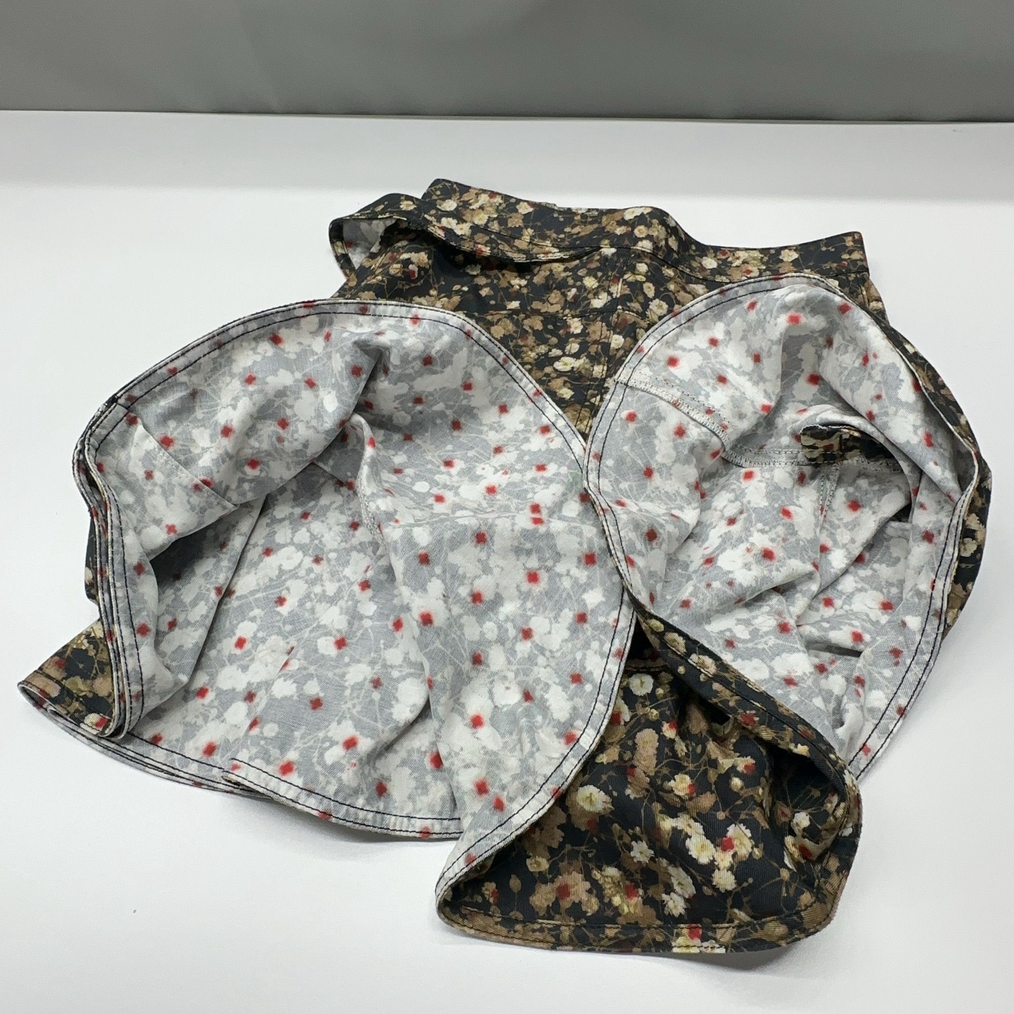 Givenchy Givenchy Floral Mini Skirt IT 38 Size 26" / US 2 / IT 38 - 7 Thumbnail