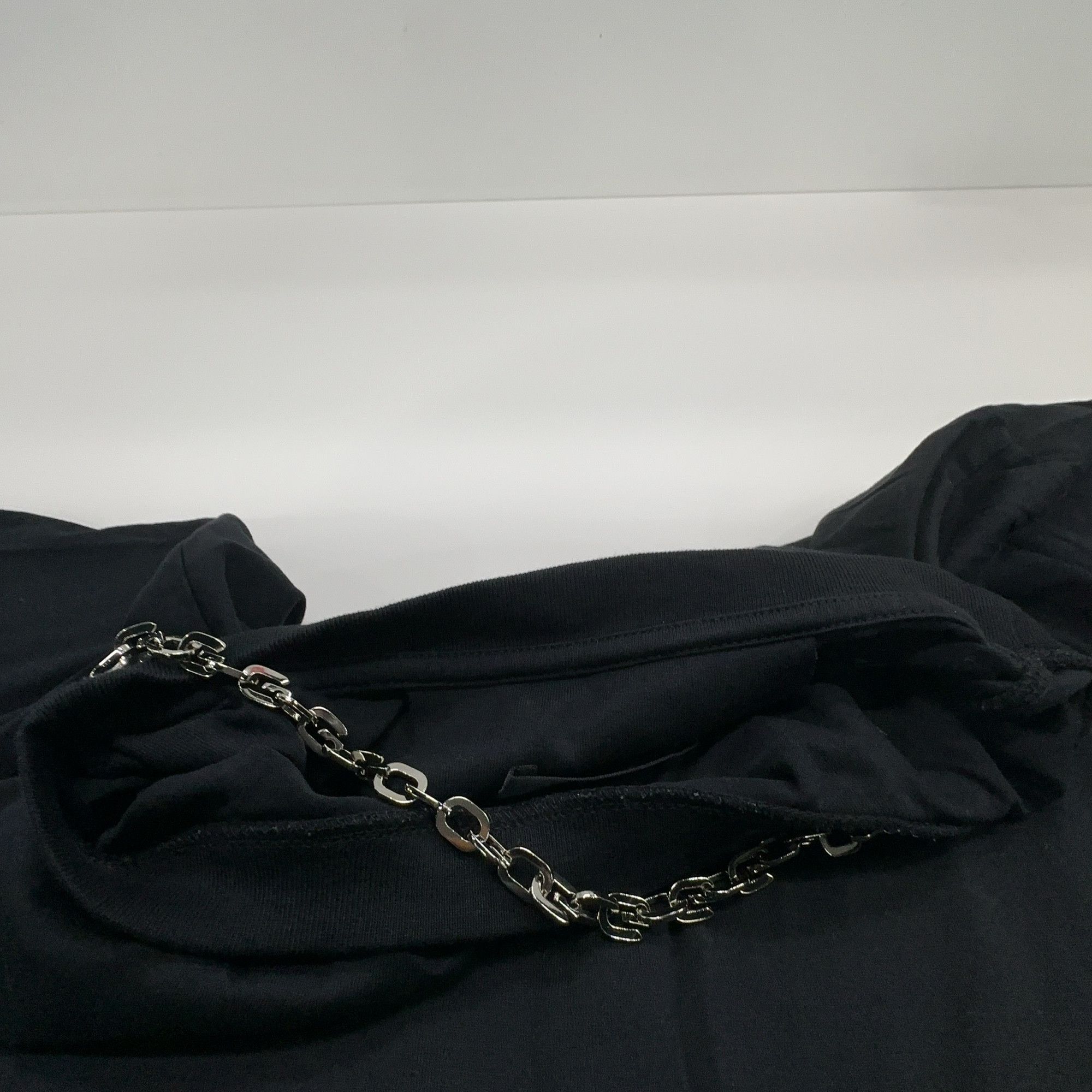 Givenchy Givenchy Metal Chain Short Sleeve T-Shirt Size S Size US S / EU 44-46 / 1 - 6 Thumbnail