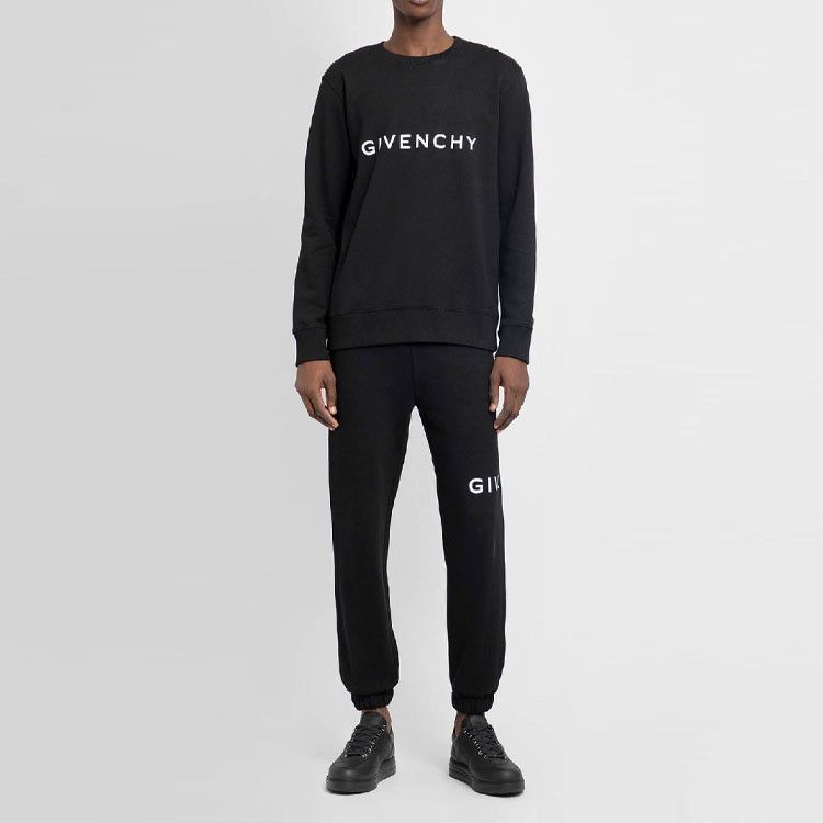 Givenchy Givenchy Logo Sweatshirt Size L Size US L / EU 52-54 / 3 - 13 Thumbnail