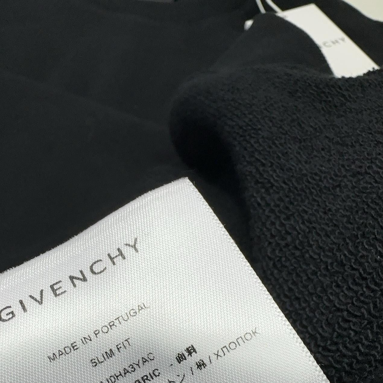 Givenchy Givenchy Logo Sweatshirt Size L Size US L / EU 52-54 / 3 - 9 Thumbnail
