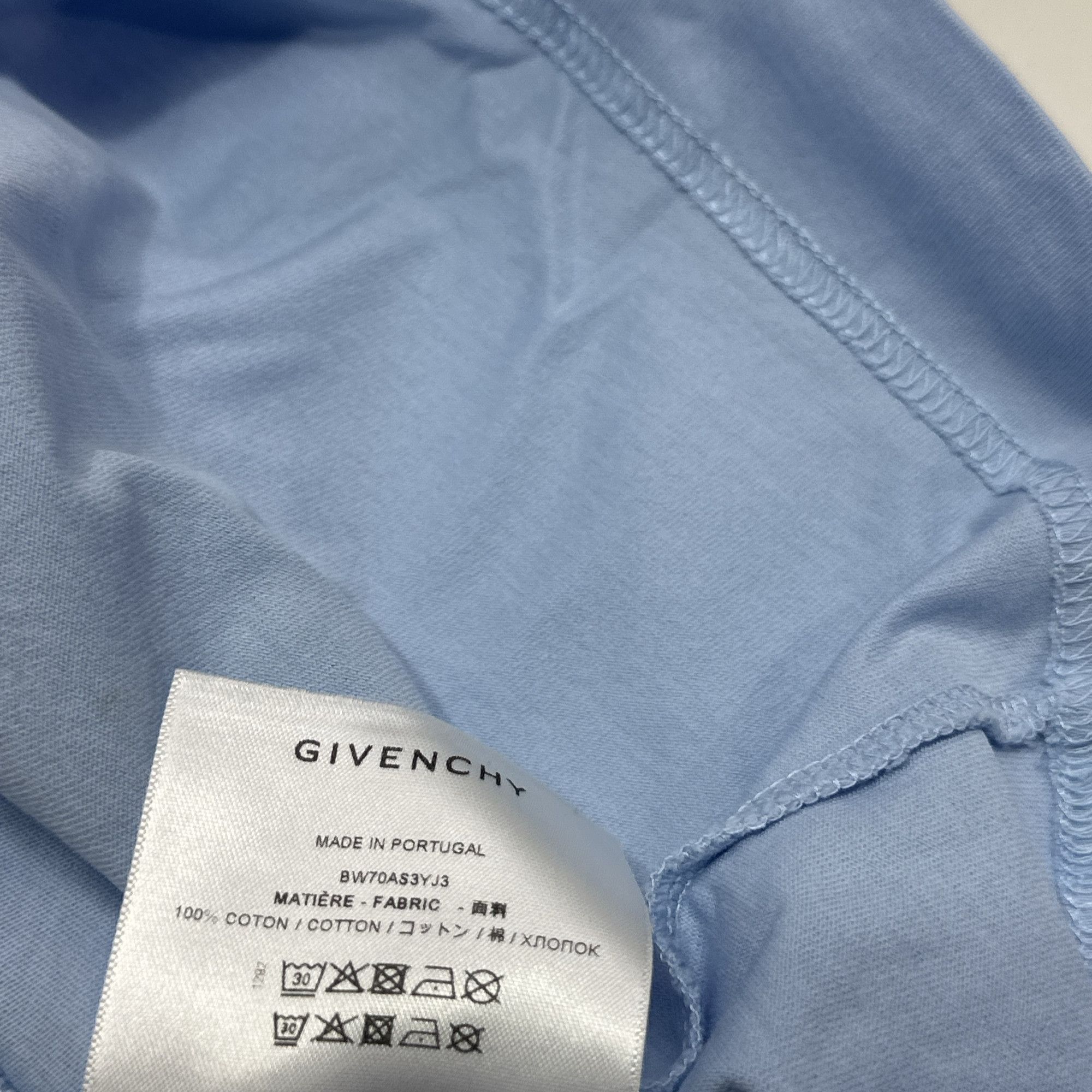 Givenchy Givenchy Graphic Logo T-Shirt Size M Size US M / EU 48-50 / 2 - 7 Thumbnail